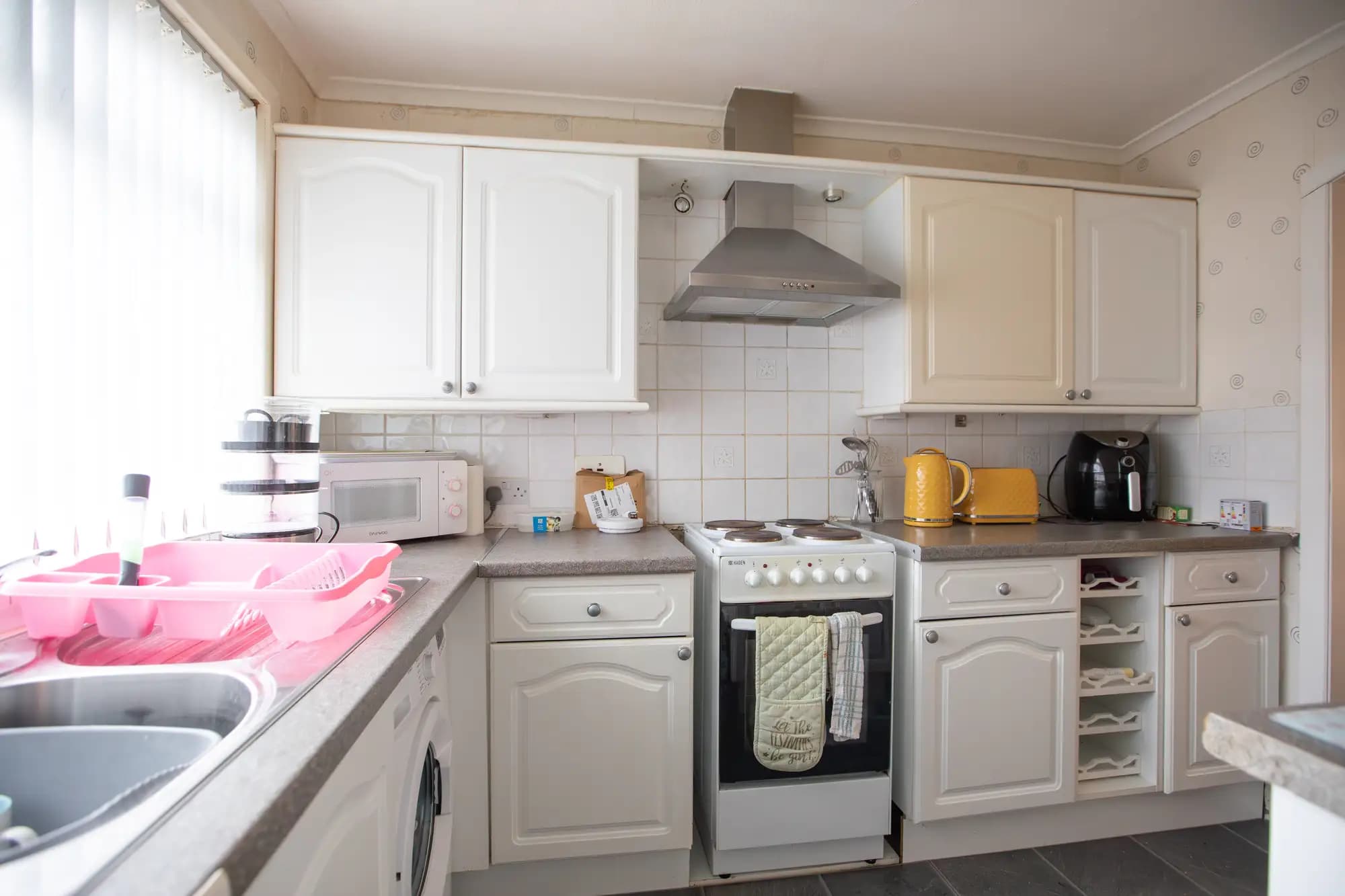 property photo 6 of 20