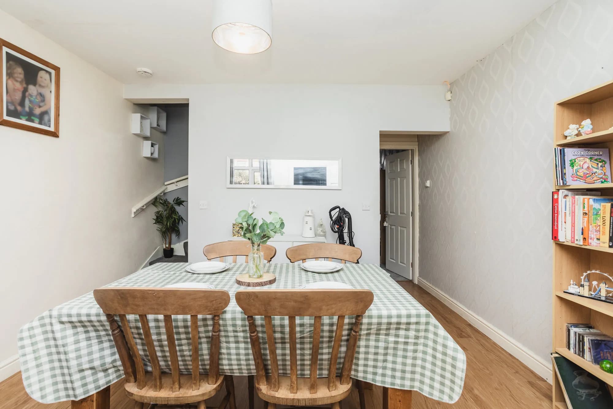 property photo 7 of 33