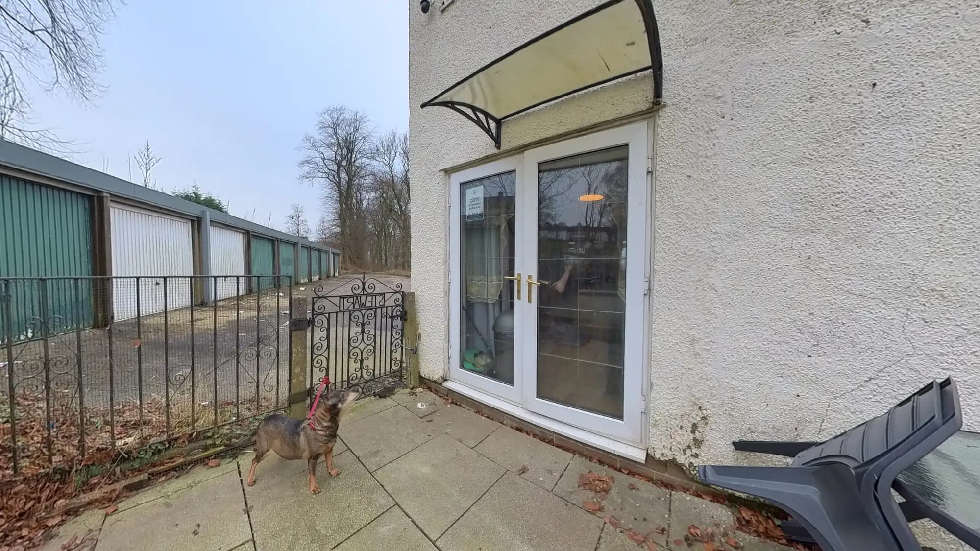 property photo 20 of 27