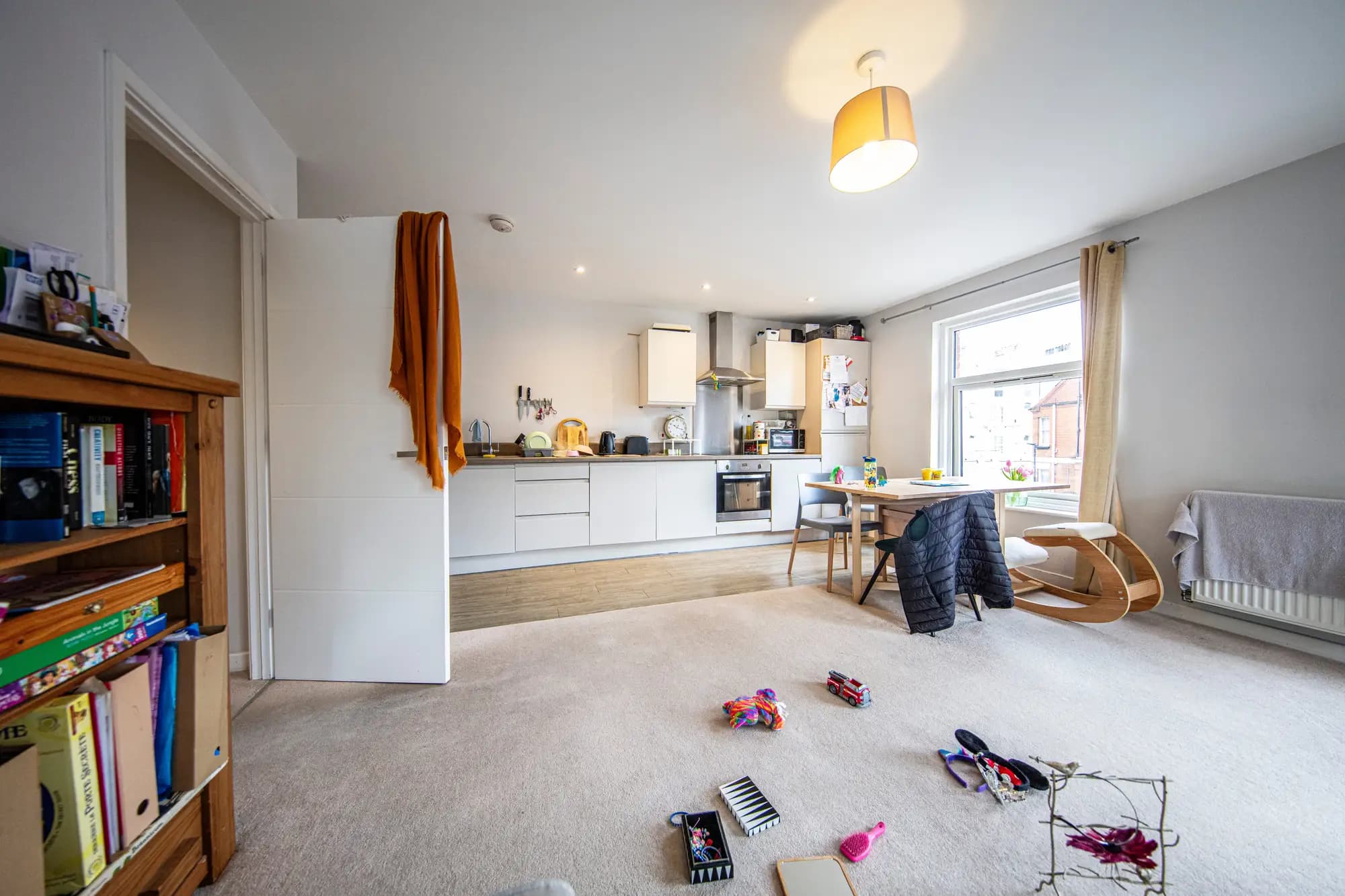 property photo 8 of 16