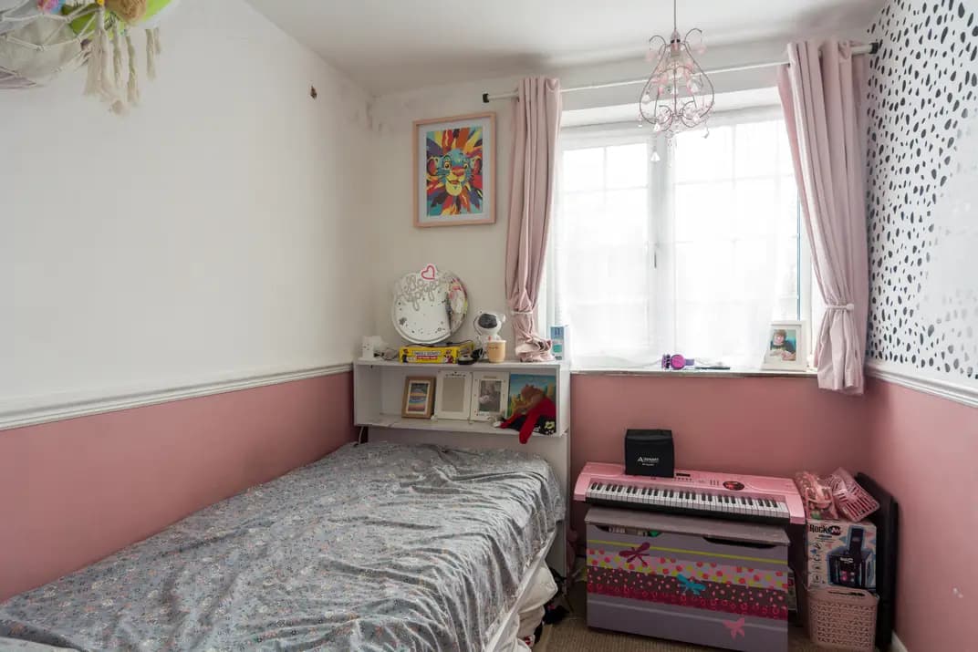 property photo 12 of 28