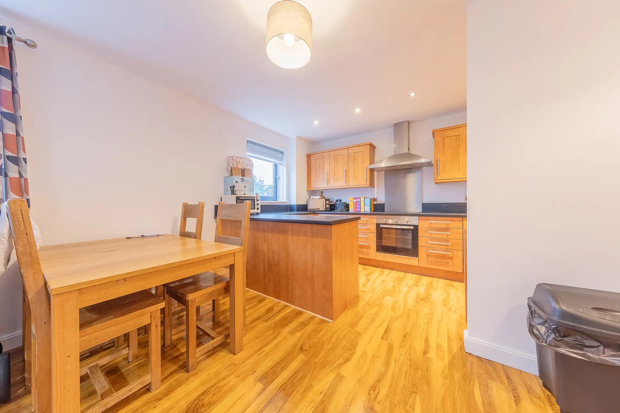 property photo 5 of 17