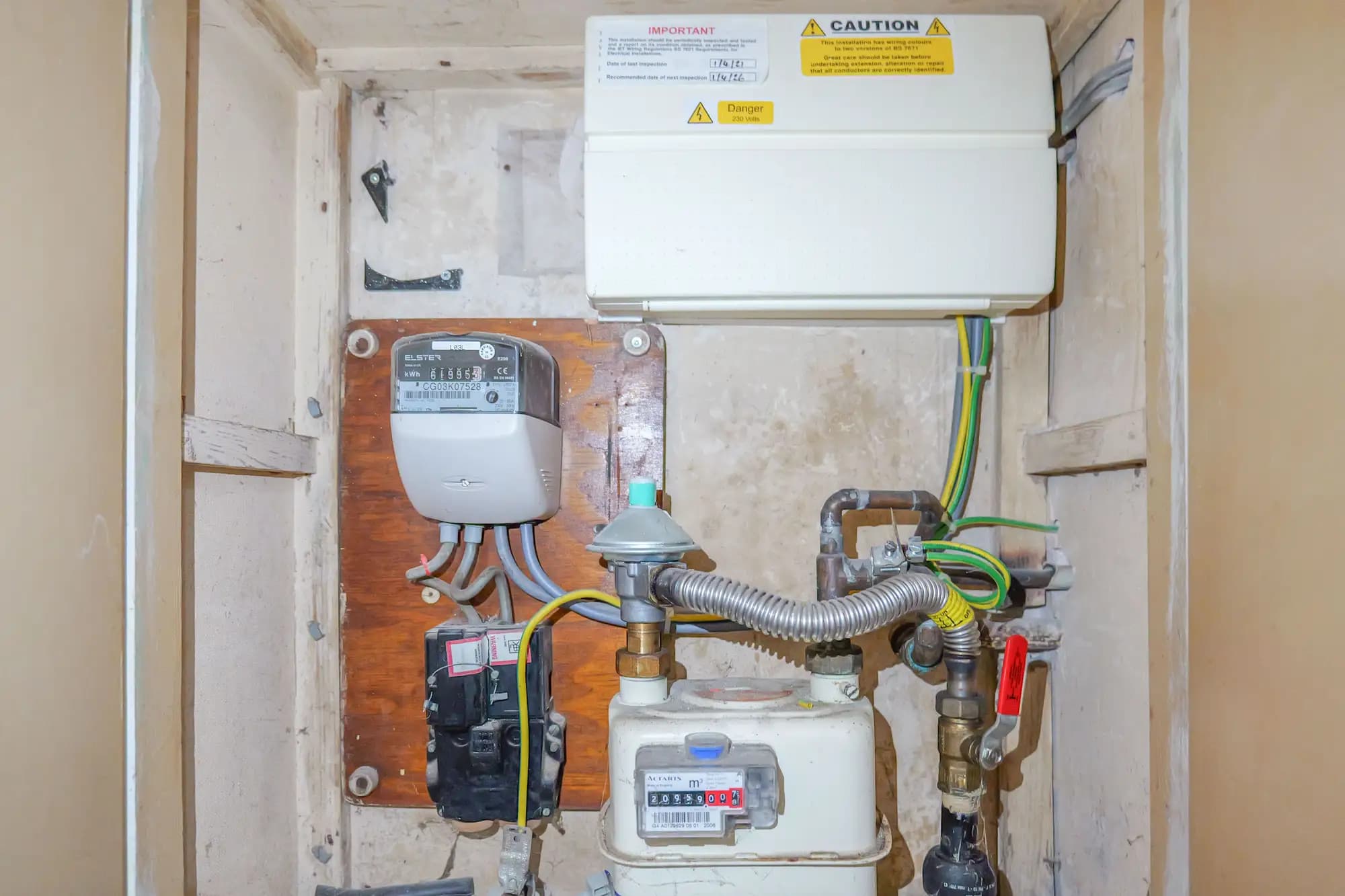 property photo 11 of 20