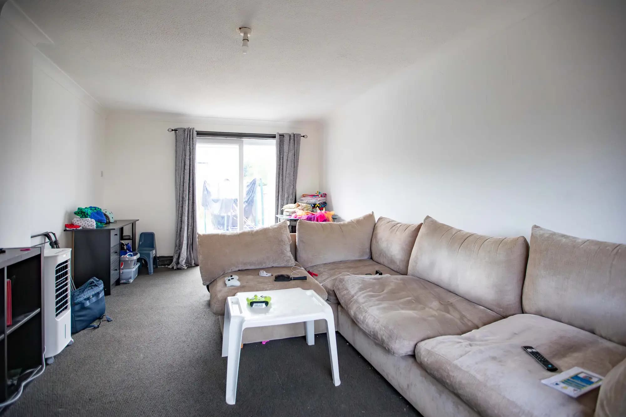 property photo 3 of 25