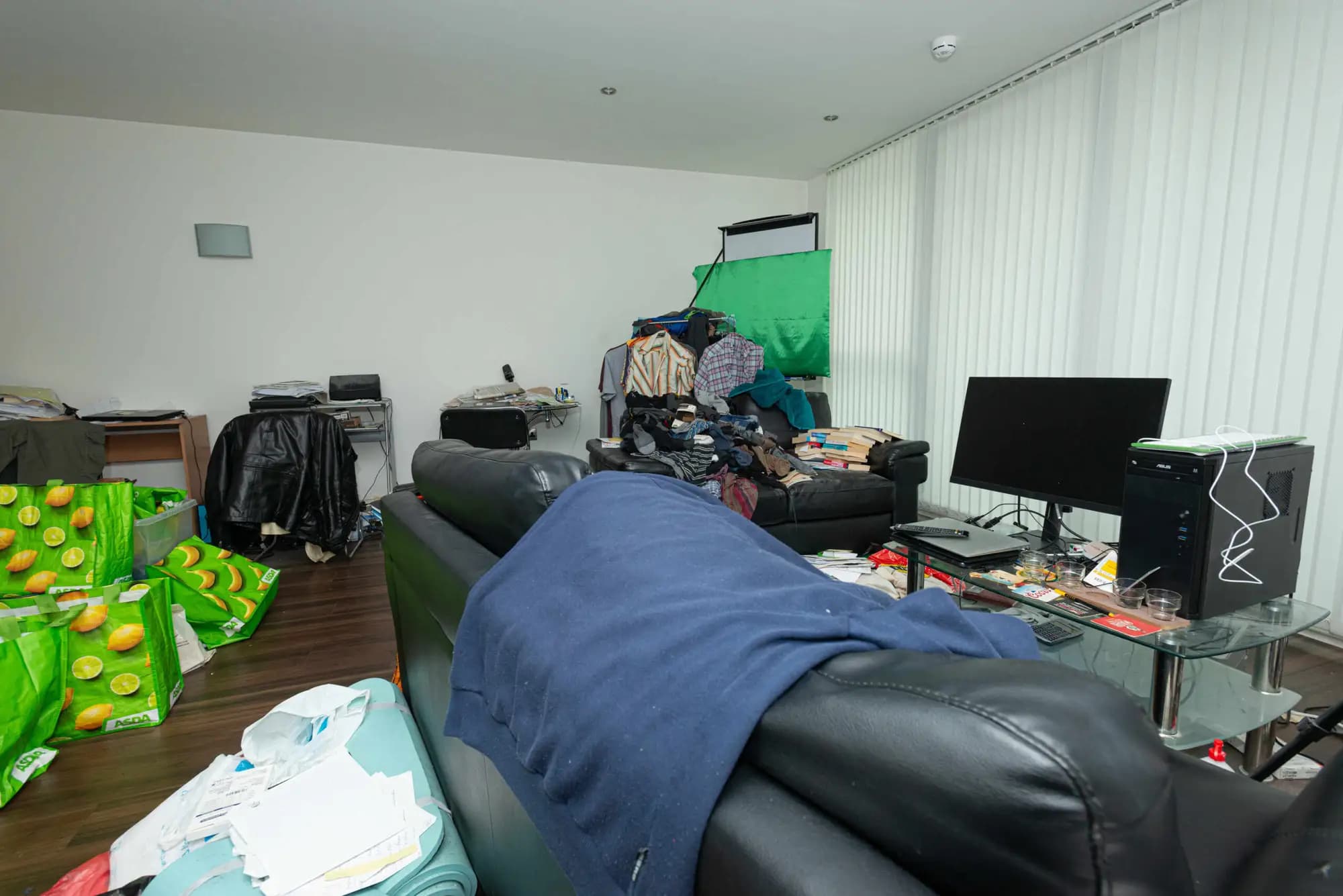 property photo 3 of 23