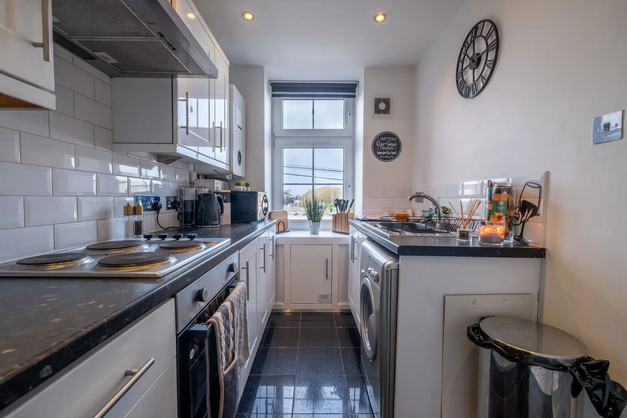 property photo 5 of 16