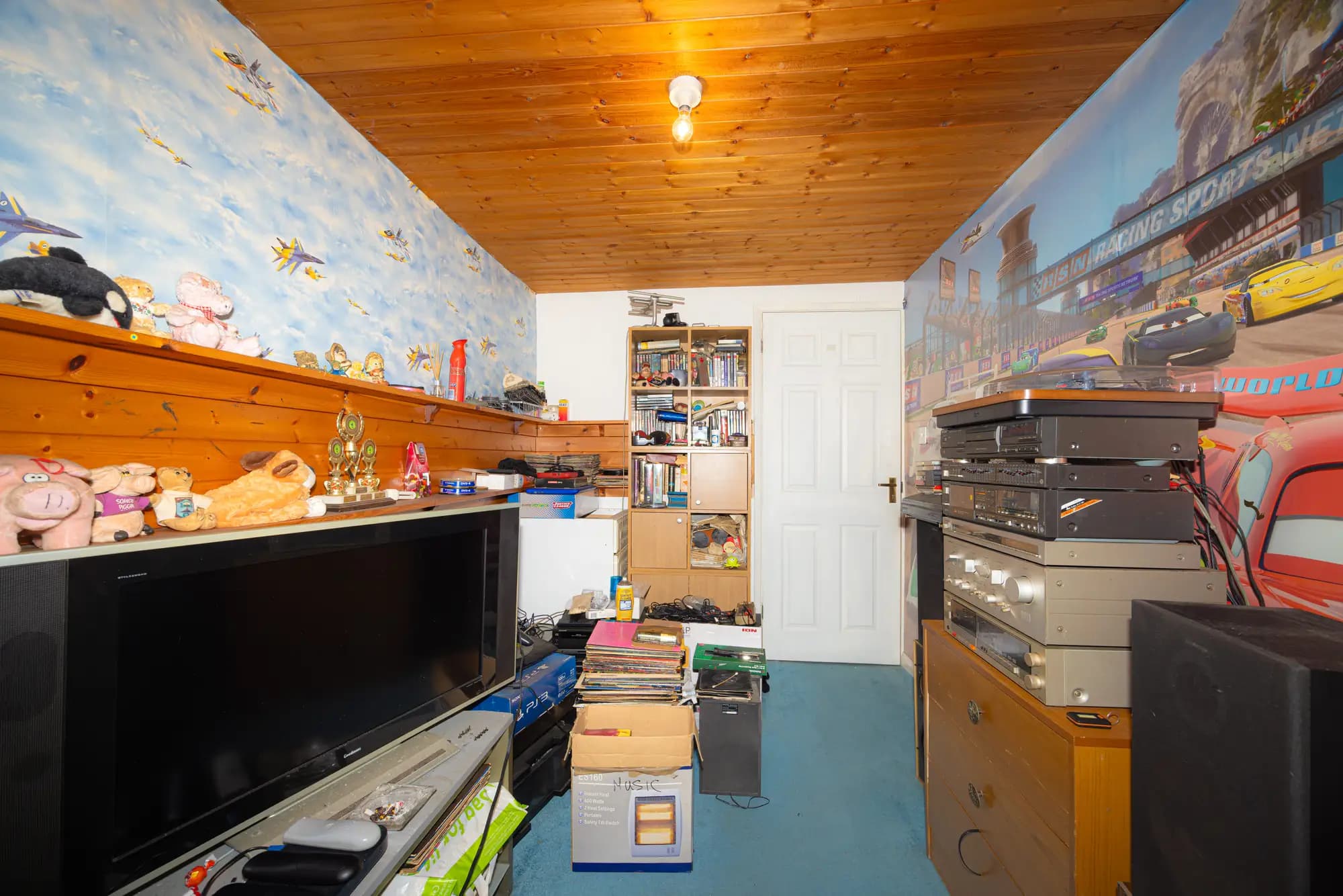 property photo 15 of 22