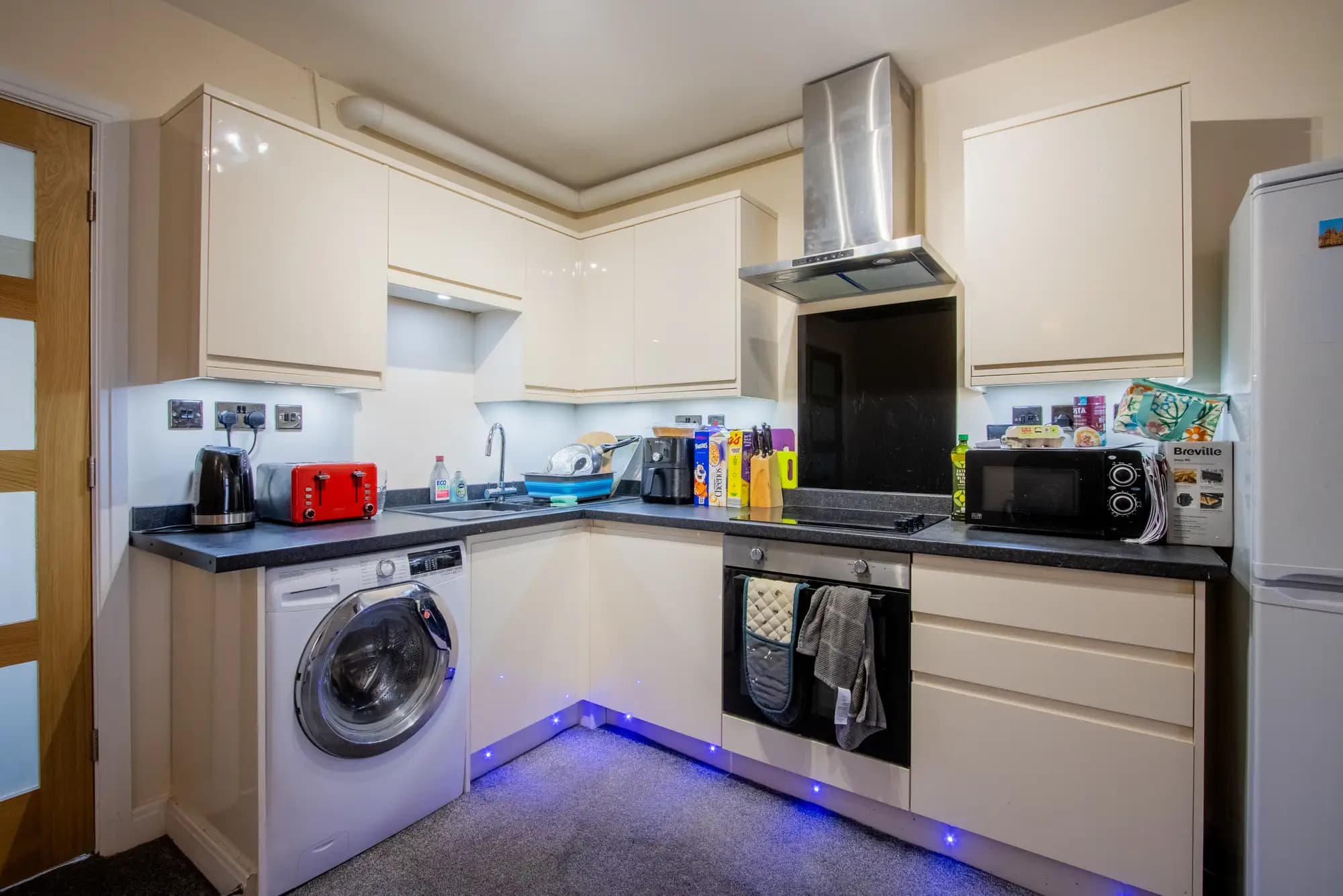 property photo 12 of 30