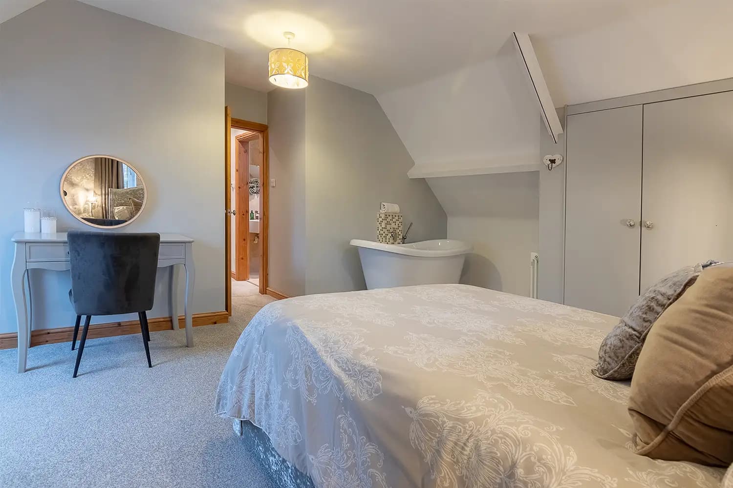 property photo 17 of 46