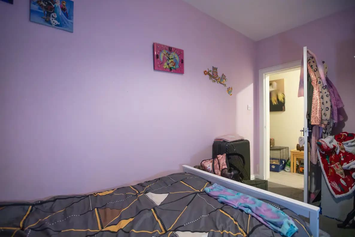 property photo 15 of 28