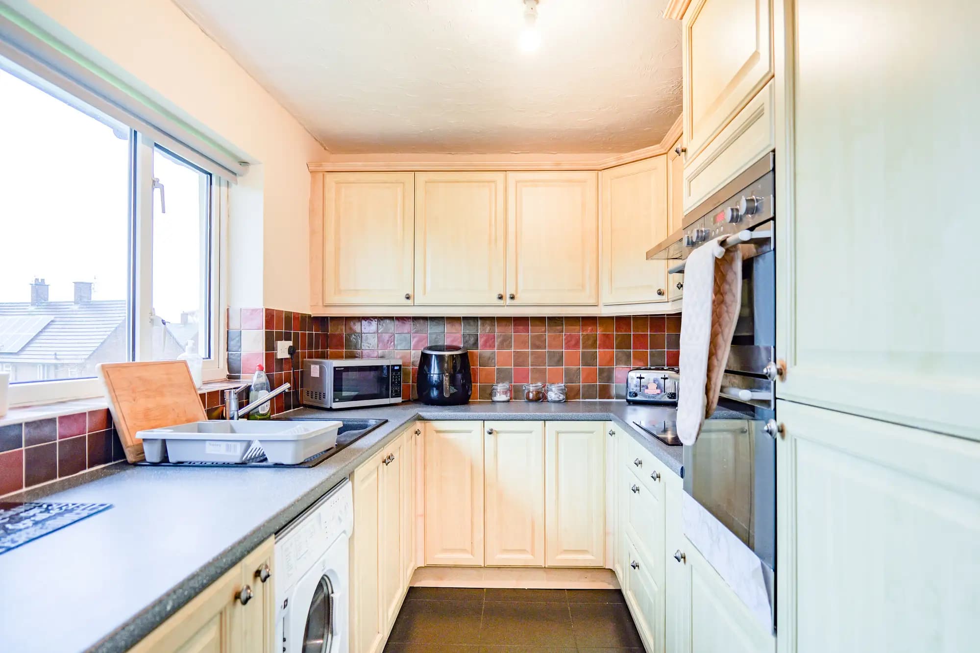 property photo 4 of 26