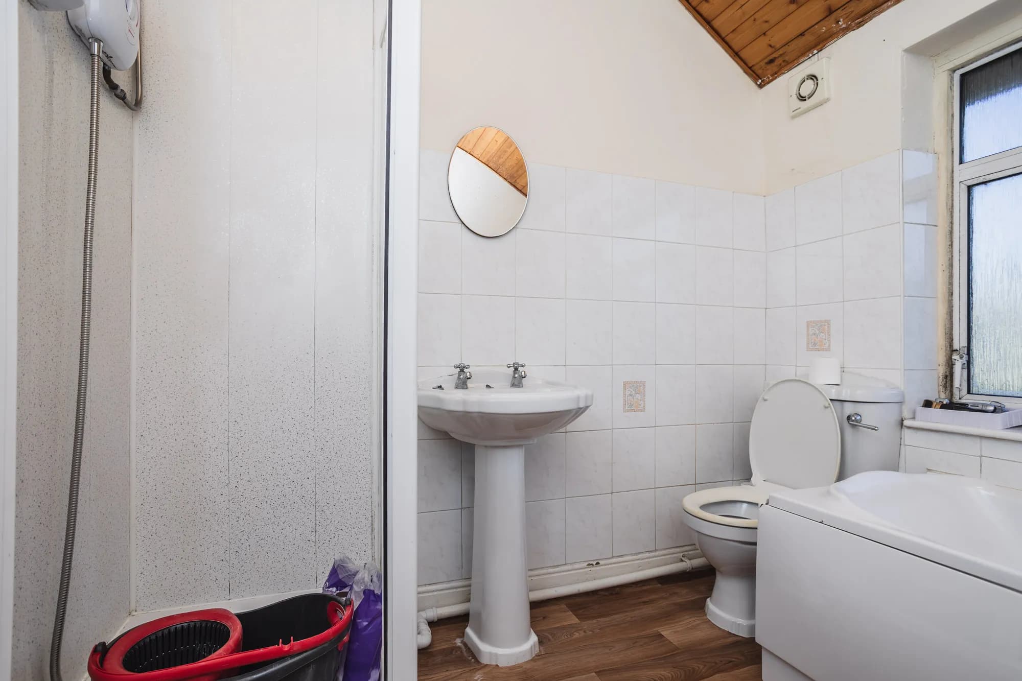 property photo 9 of 24