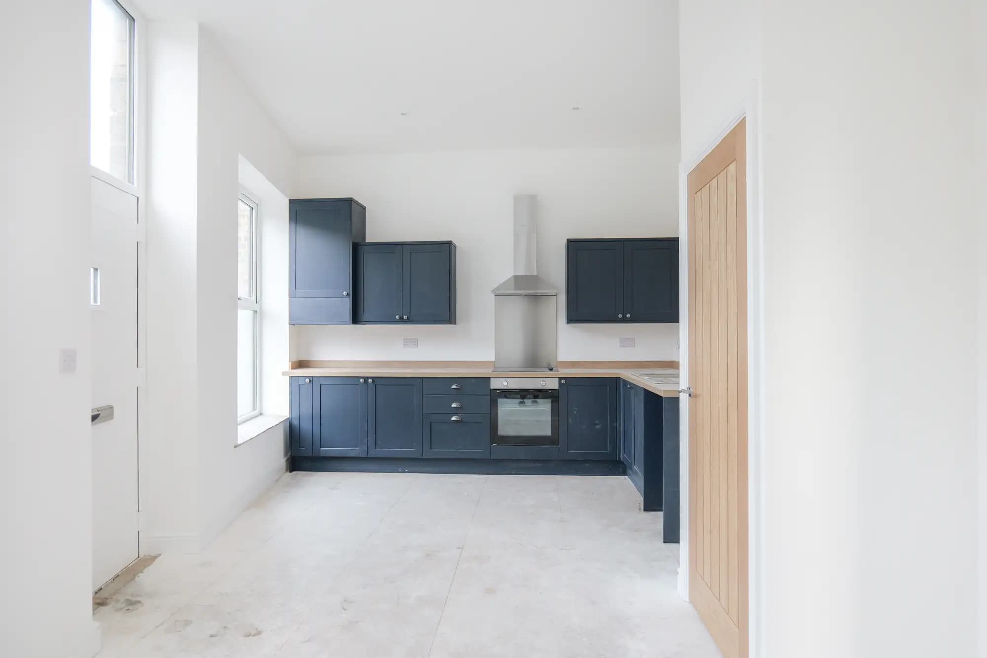 property photo 5 of 20