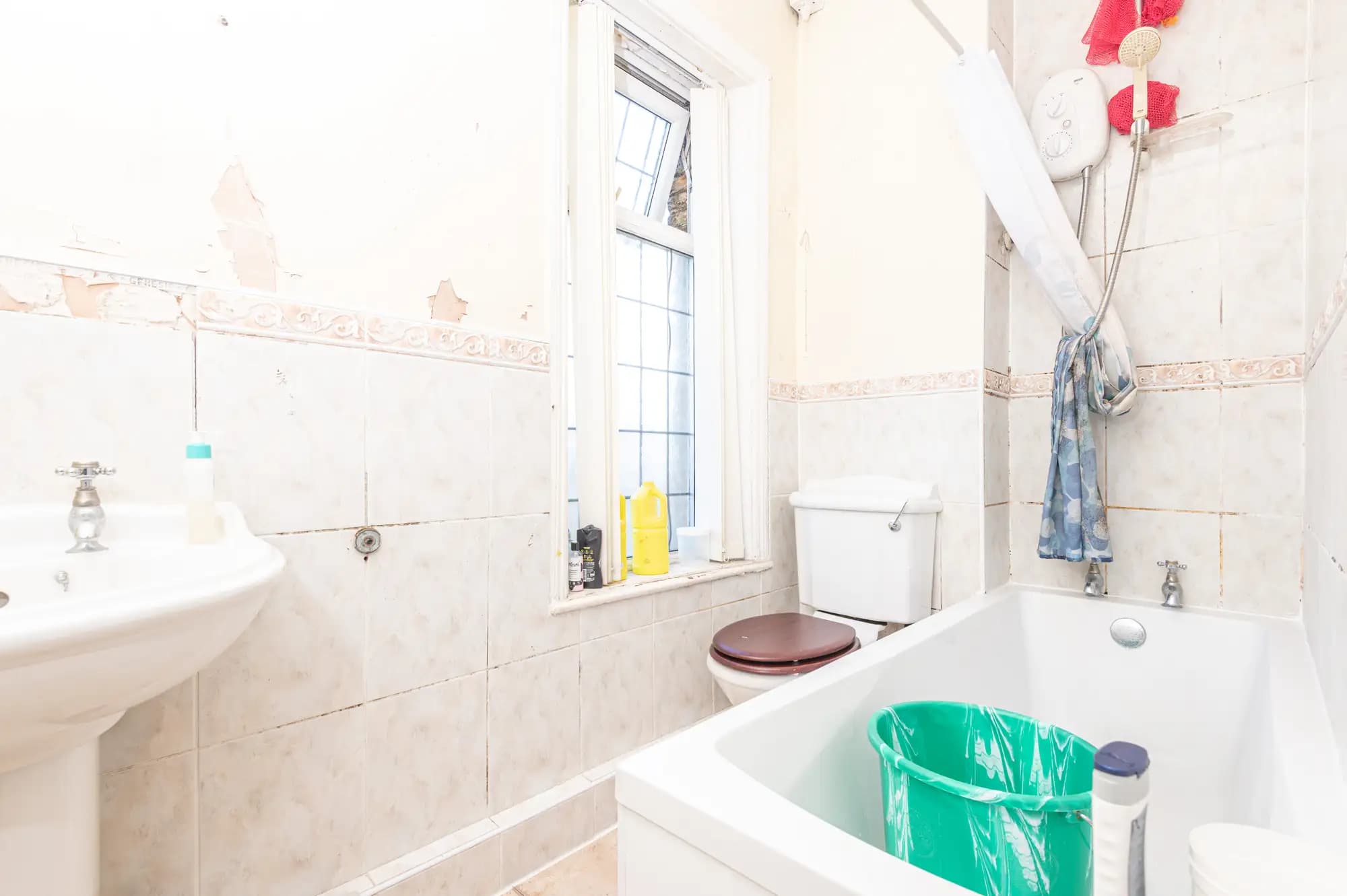 property photo 9 of 14