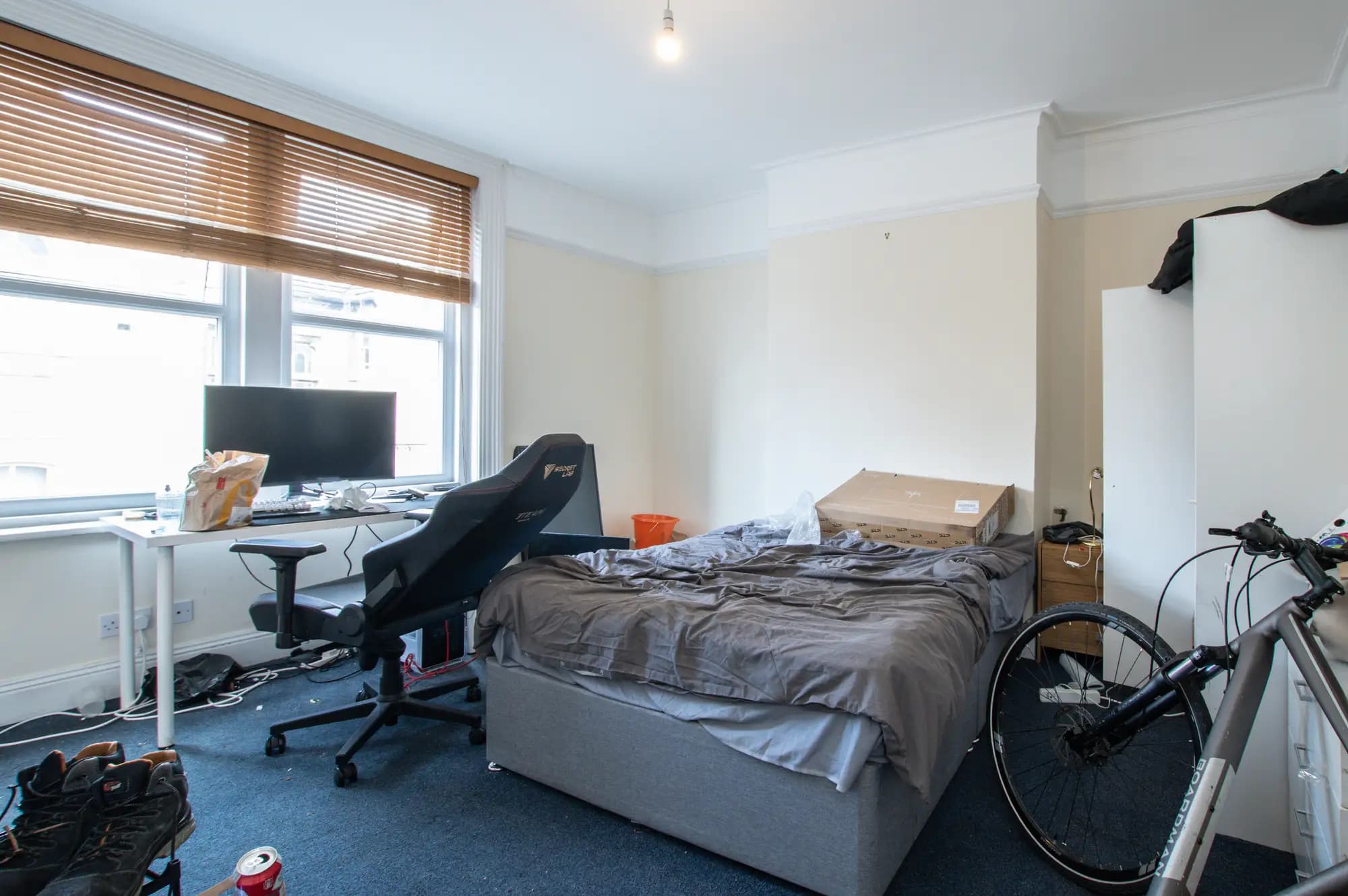 property photo 11 of 25