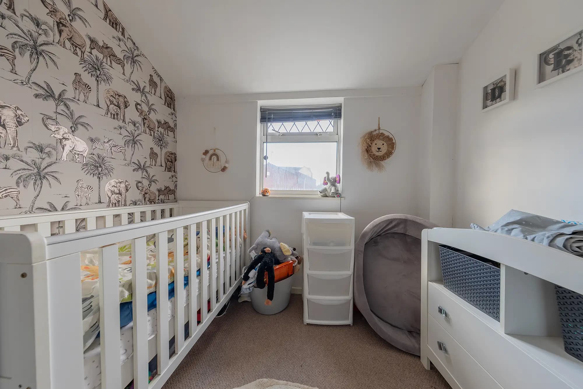 property photo 13 of 16
