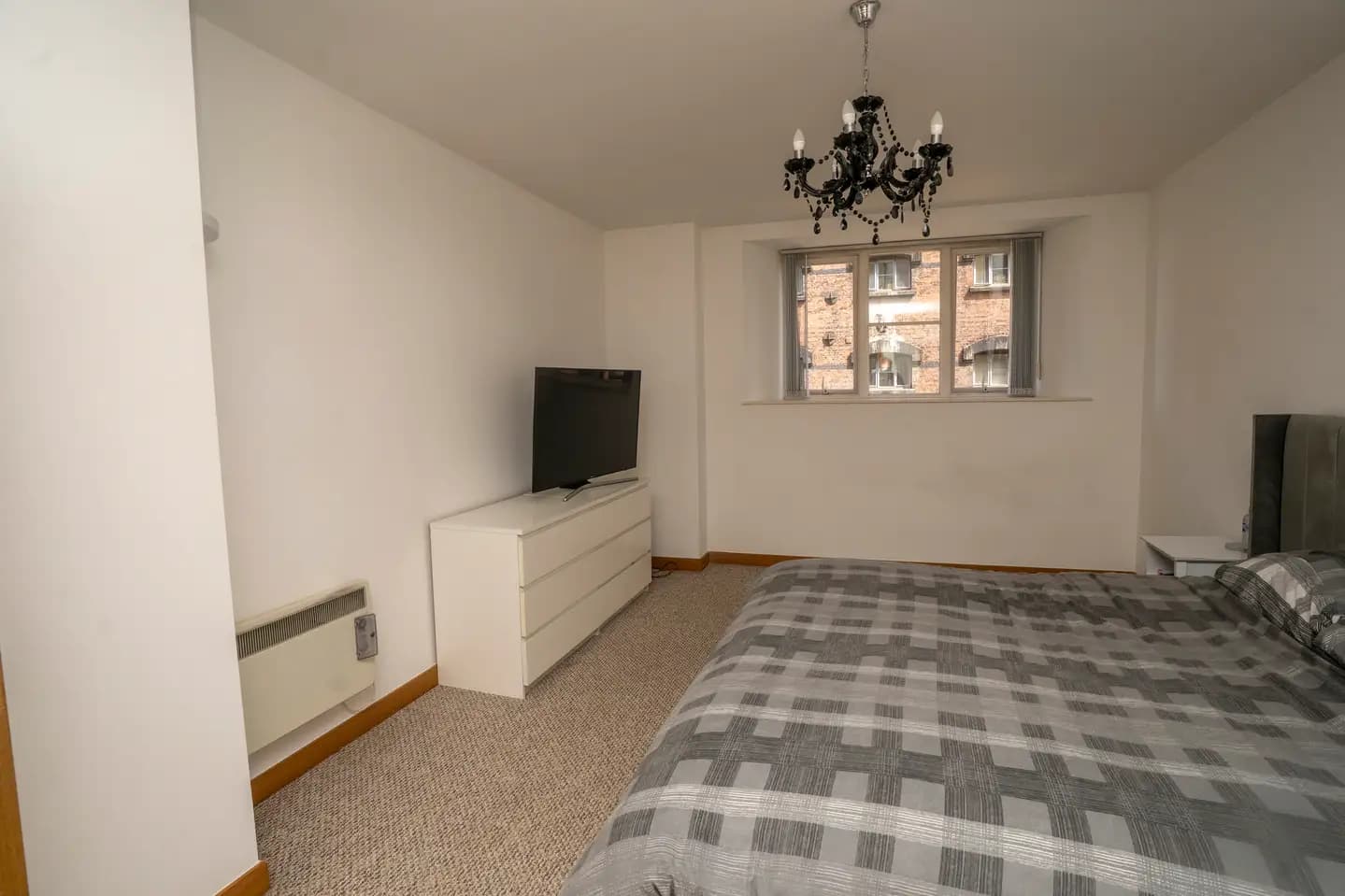 property photo 13 of 20