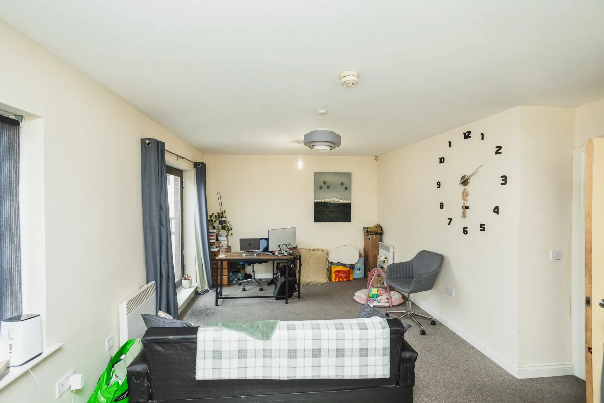 property photo 5 of 20