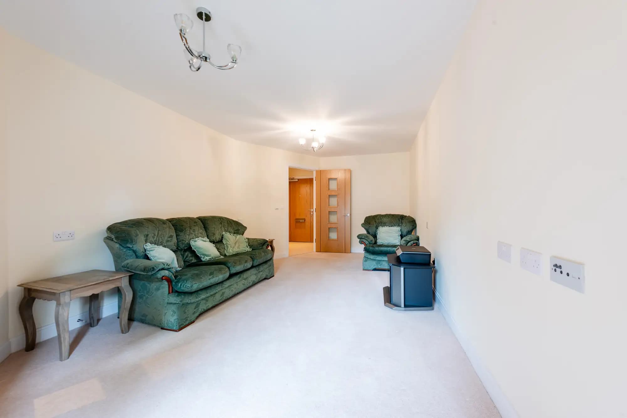 property photo 4 of 42