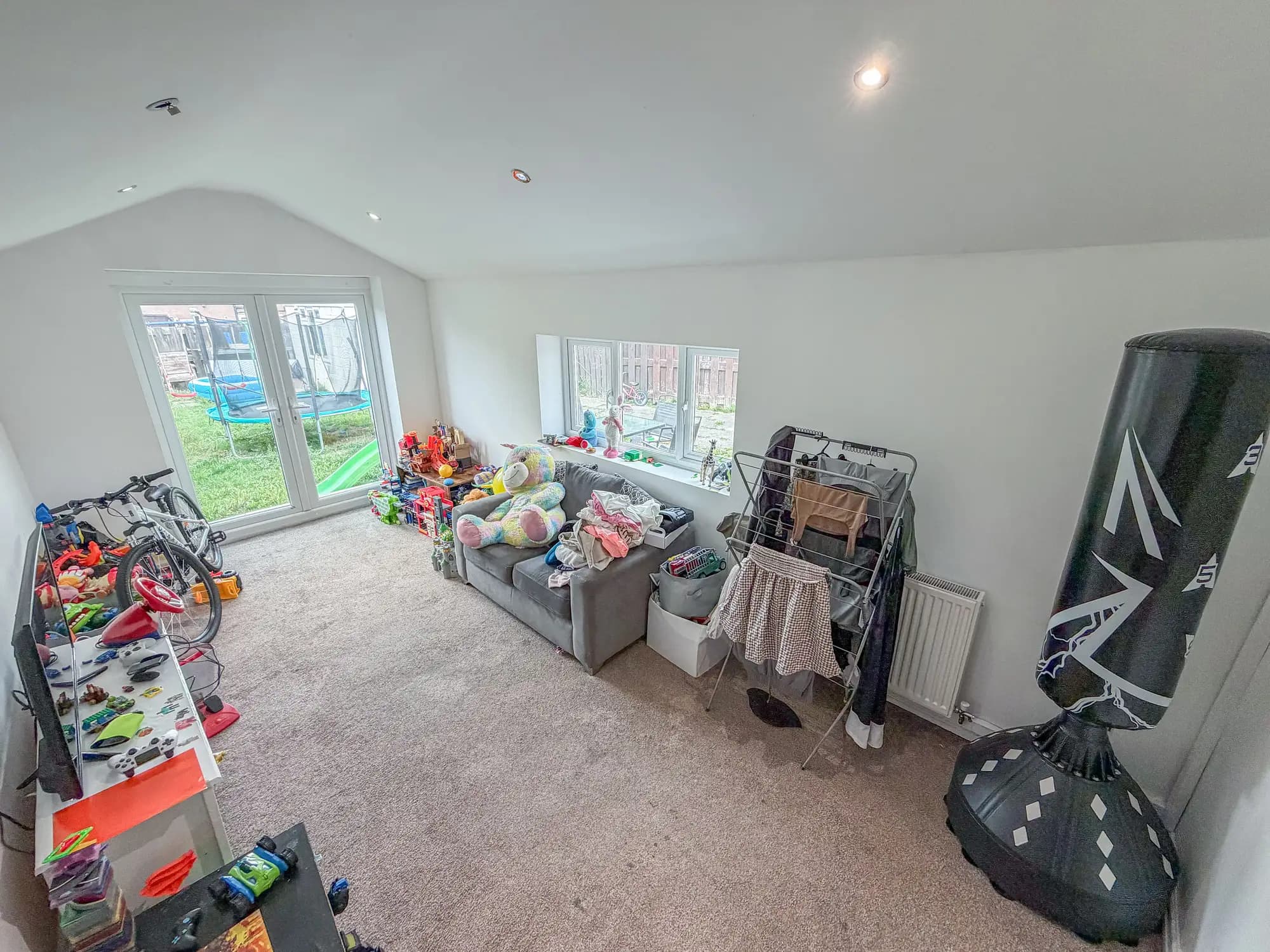 property photo 6 of 24