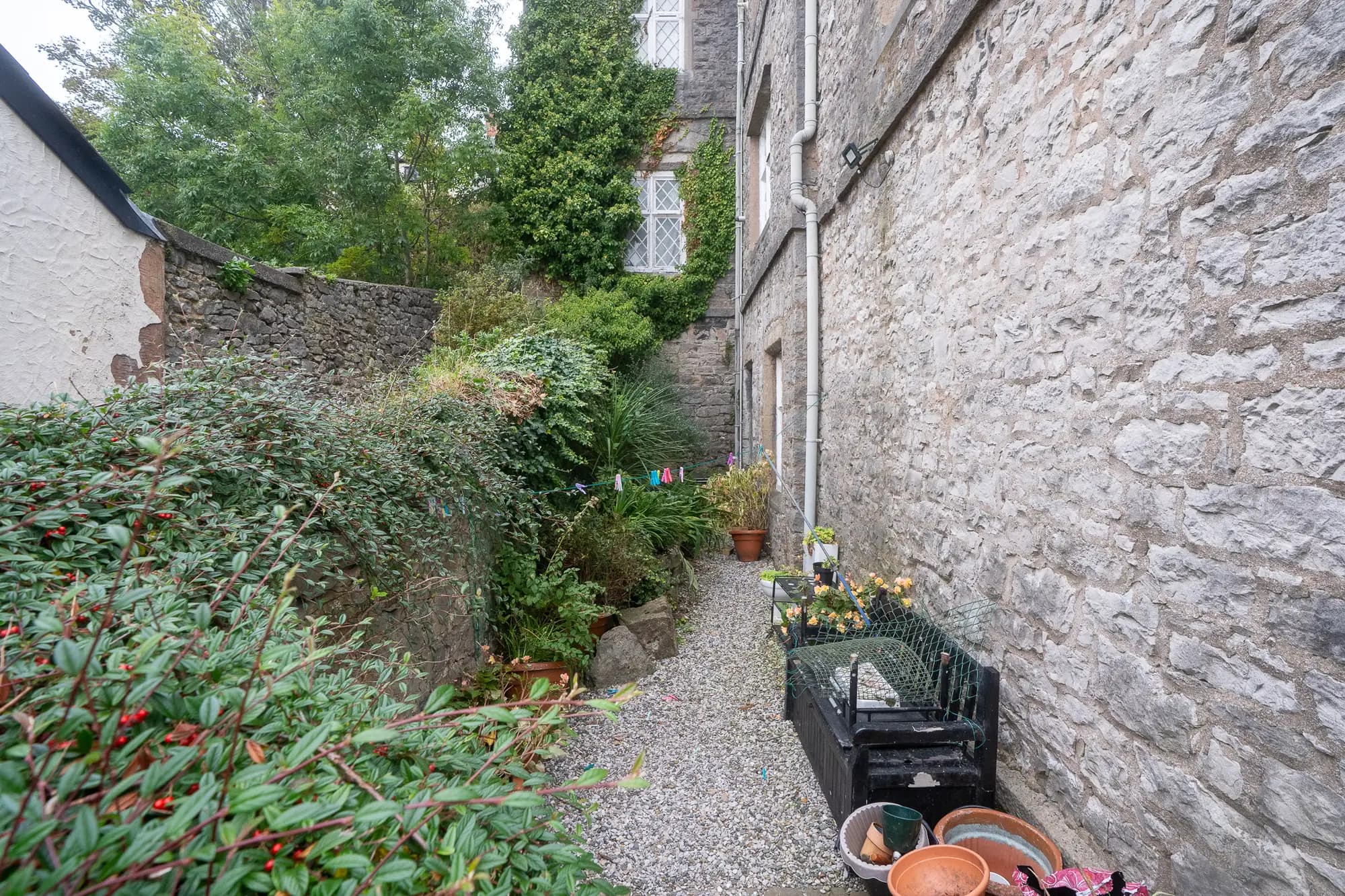 property photo 27 of 28