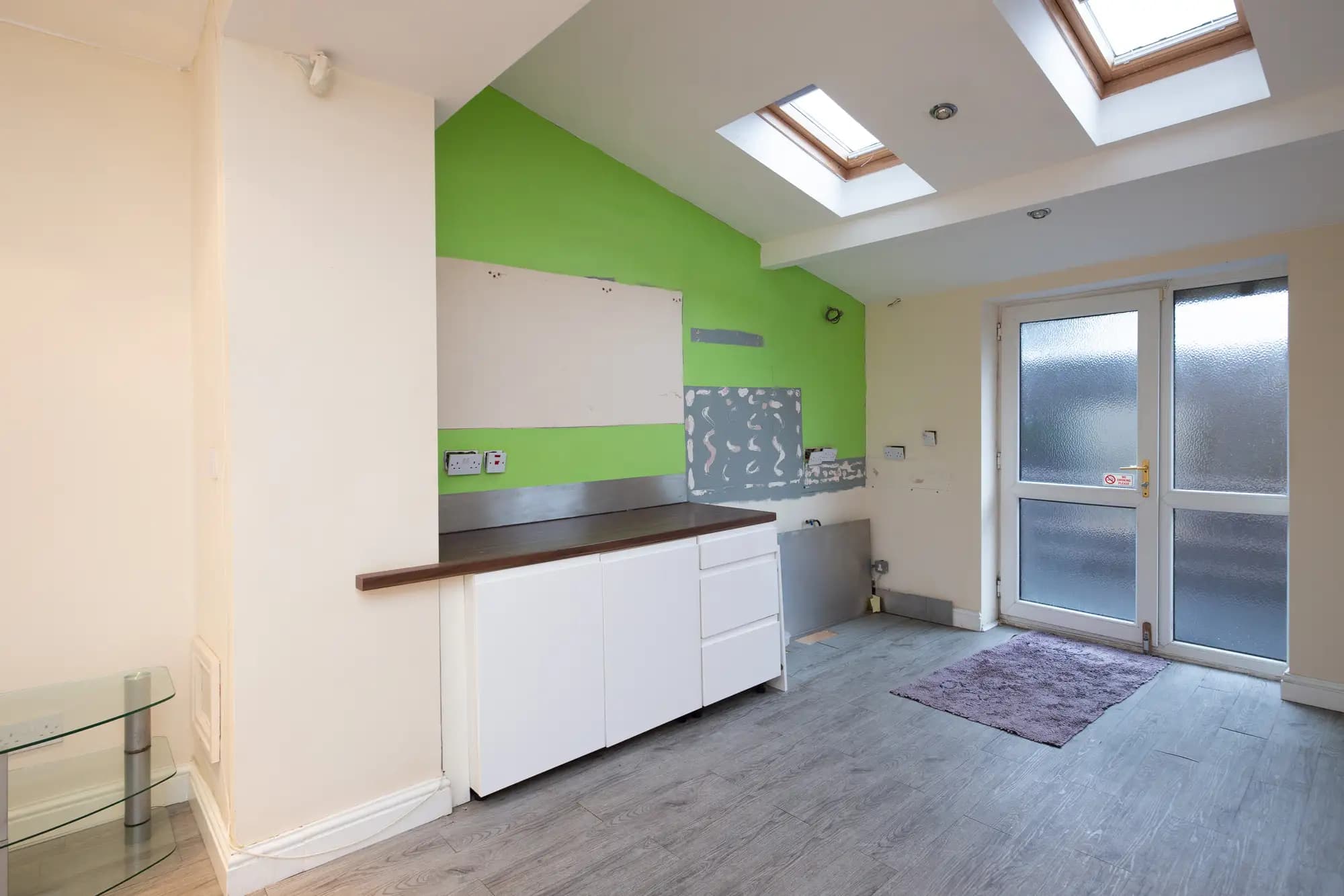 property photo 6 of 21