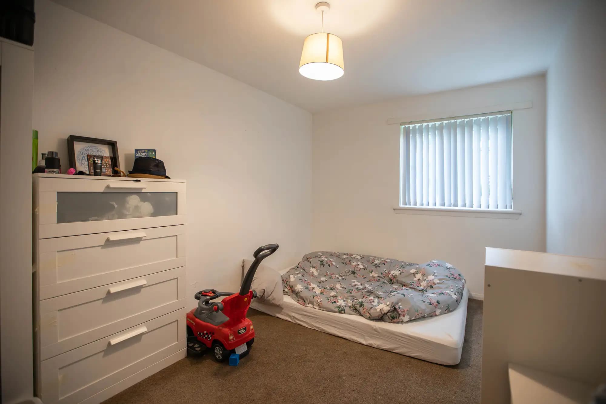 property photo 11 of 18