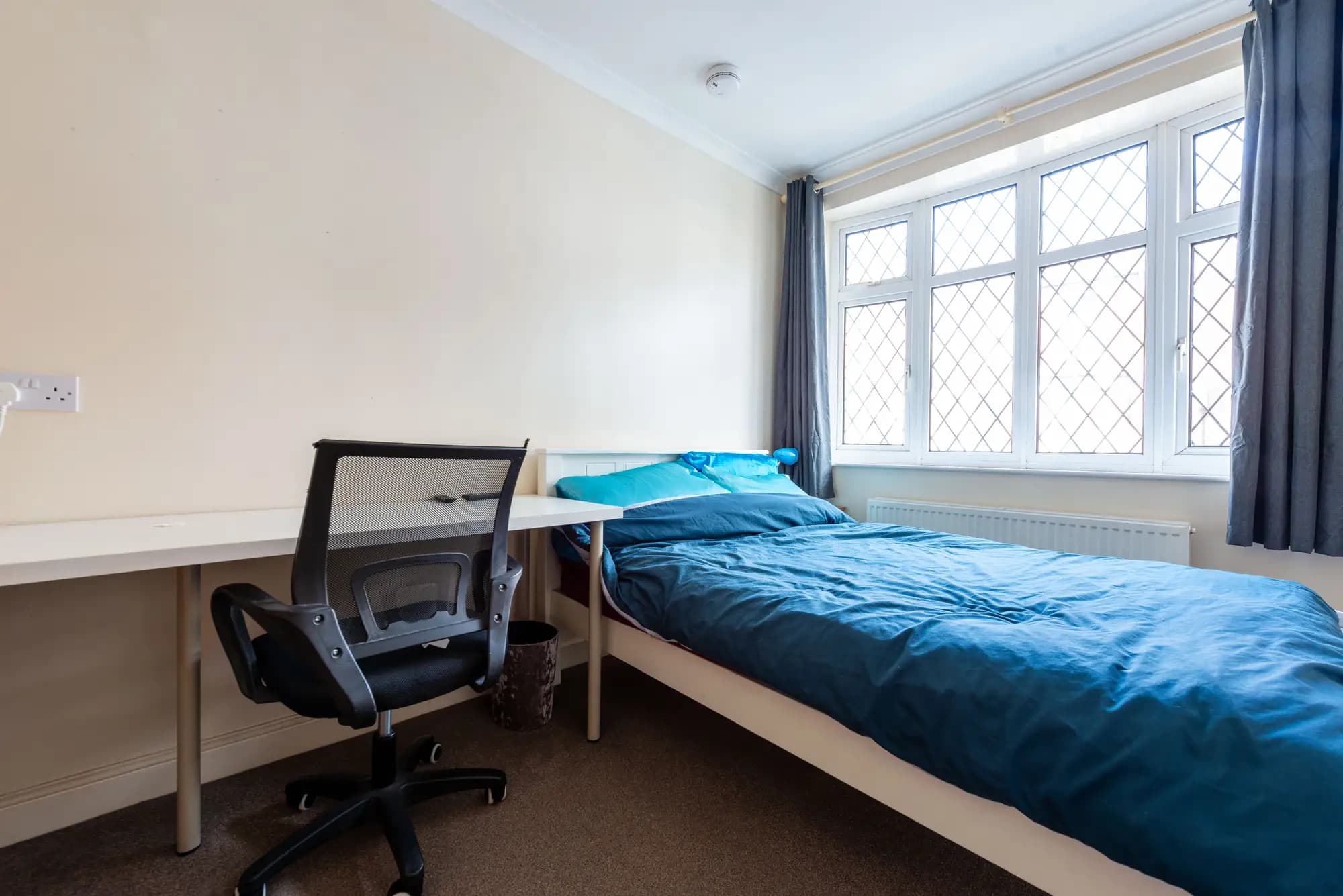 property photo 18 of 30