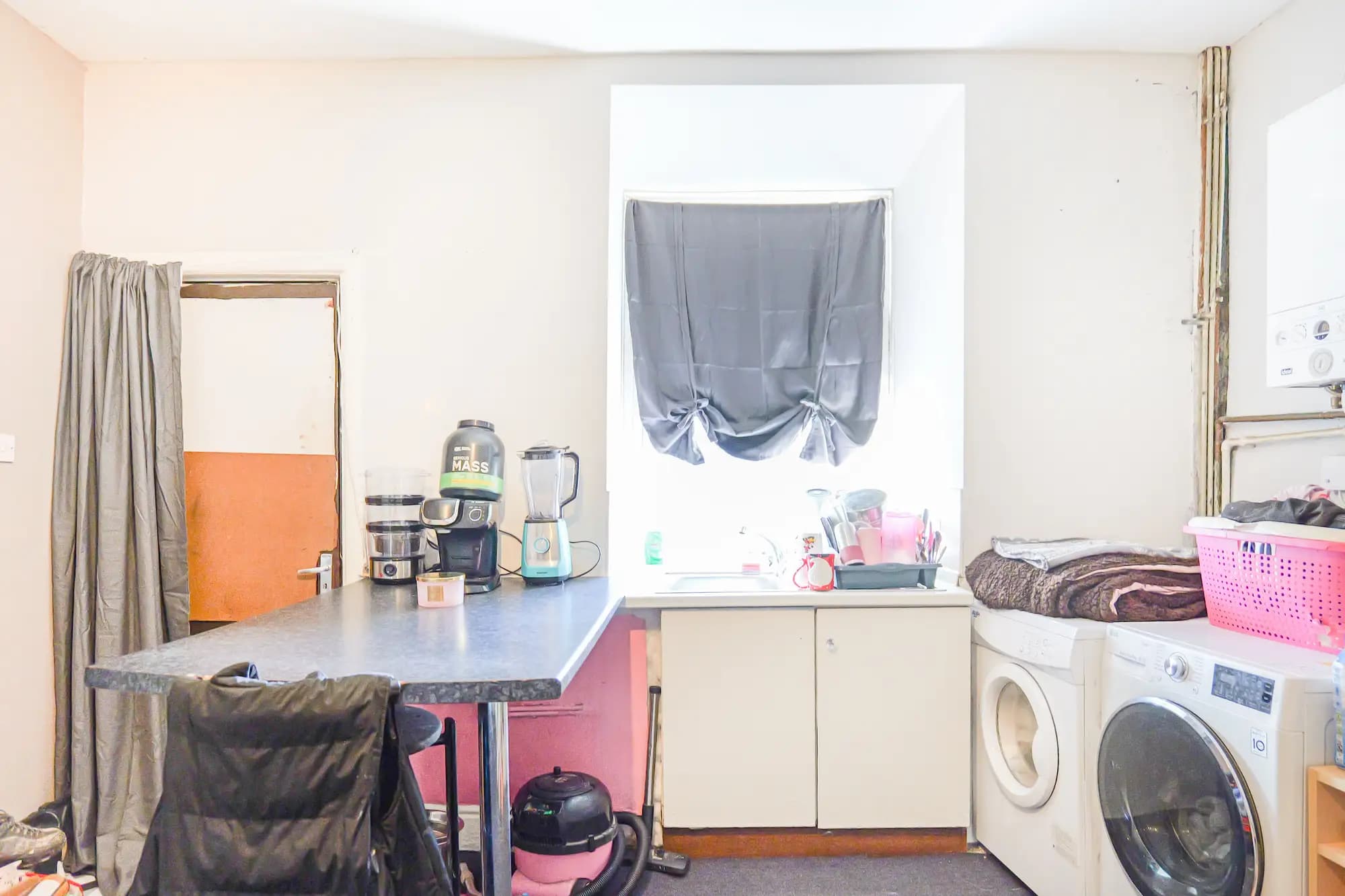 property photo 6 of 24