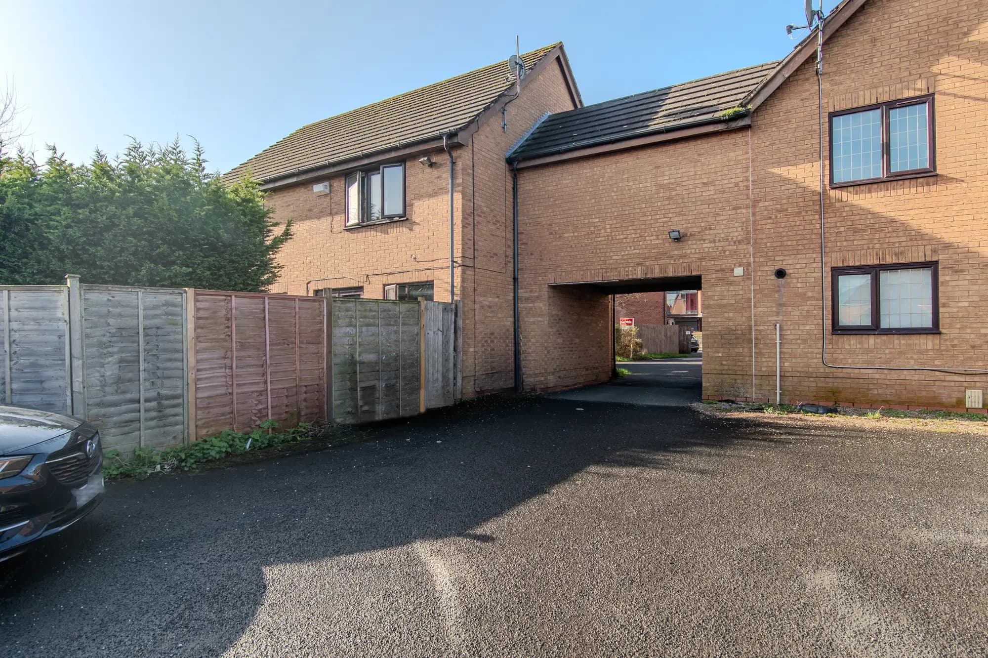 property photo 17 of 21