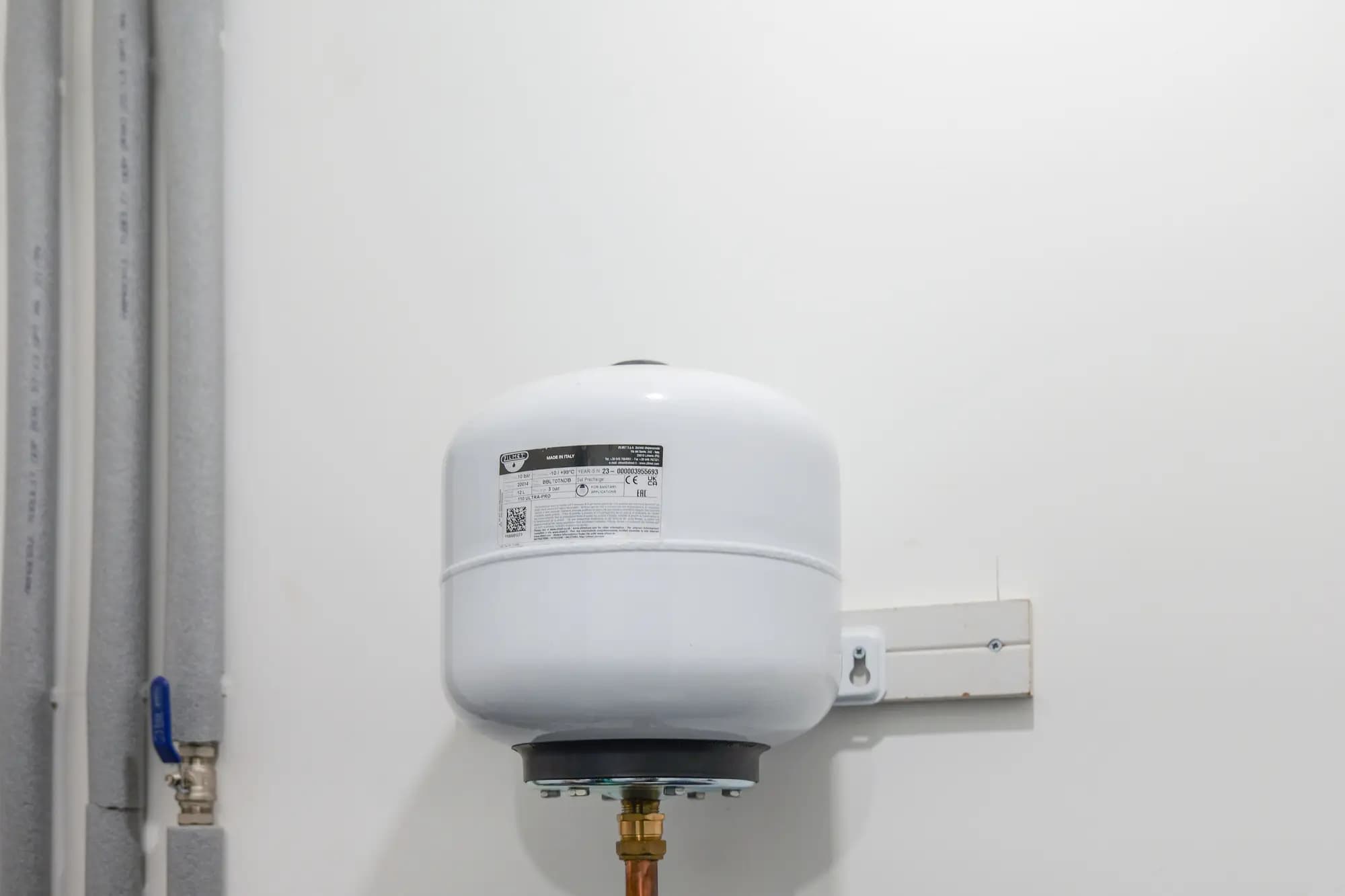 property photo 10 of 15