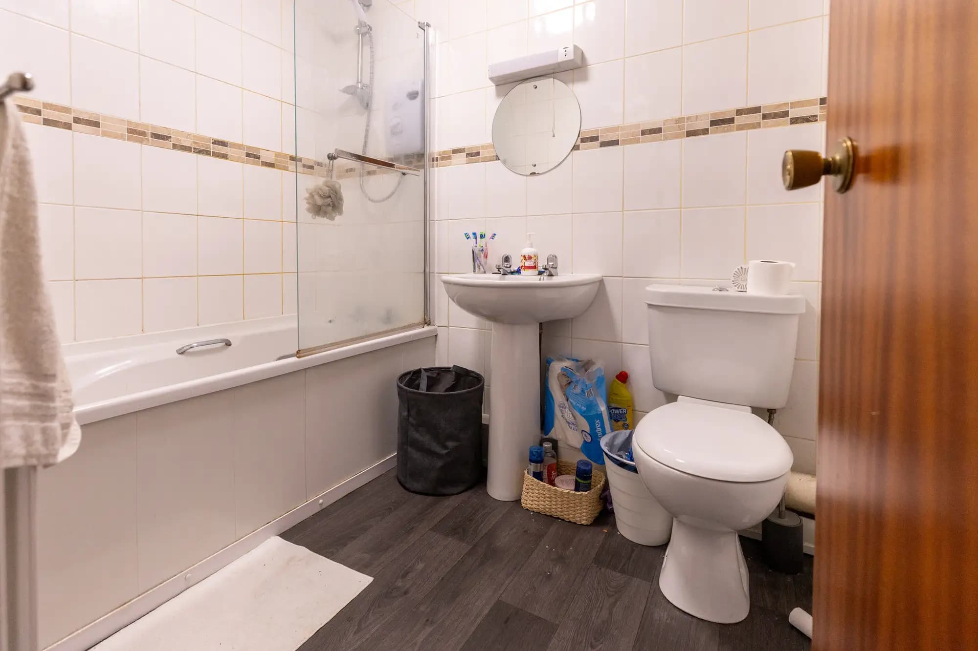 property photo 8 of 13