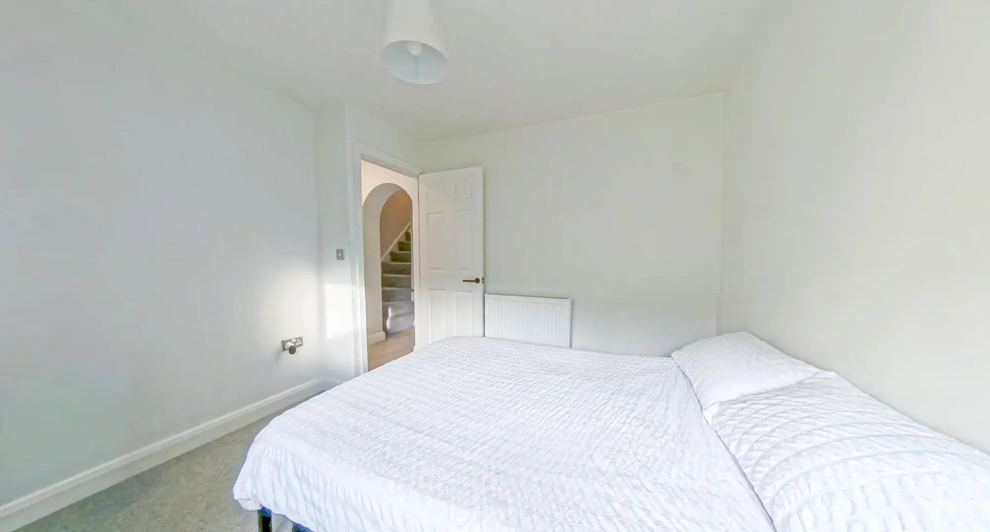 property photo 12 of 17