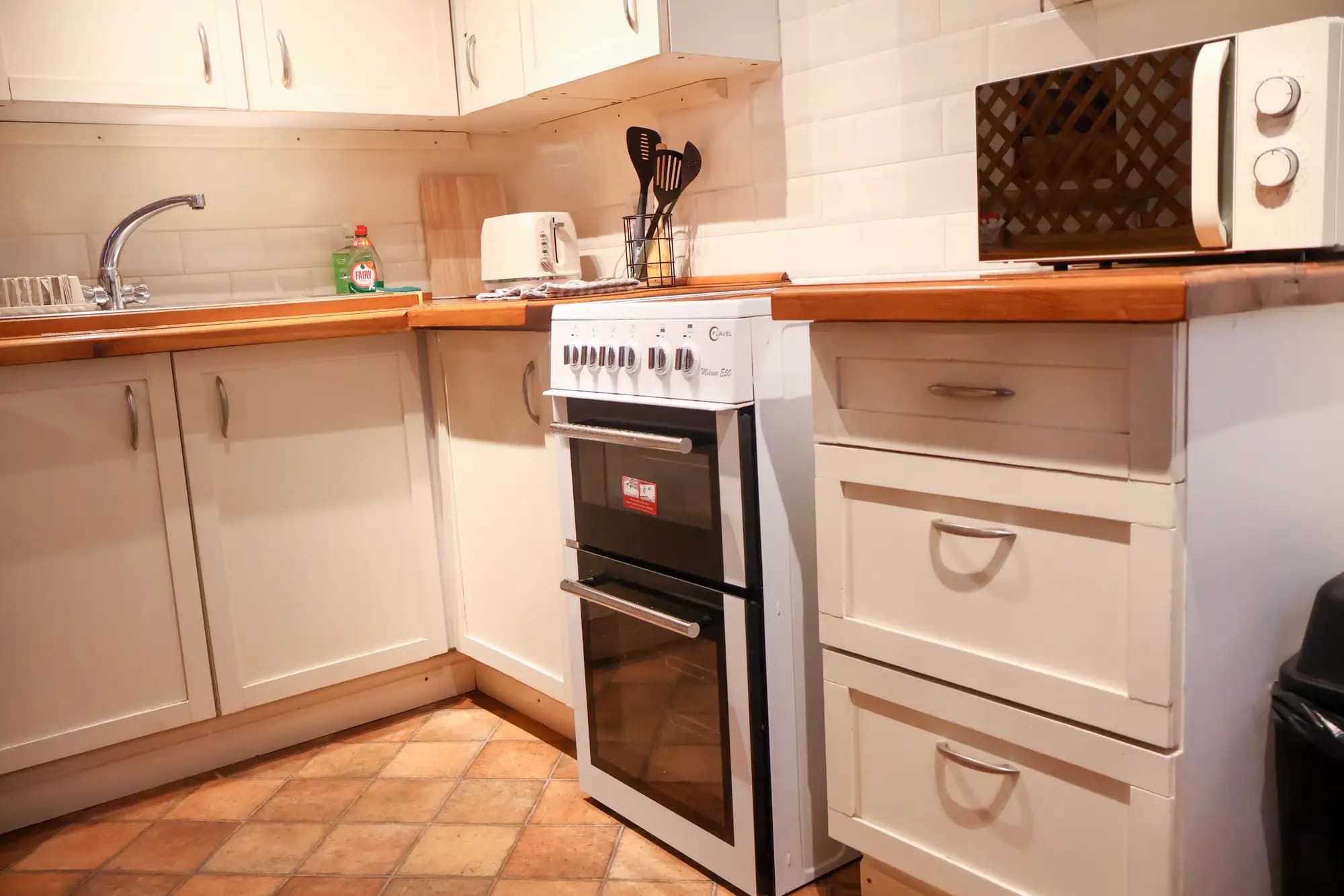 property photo 7 of 14