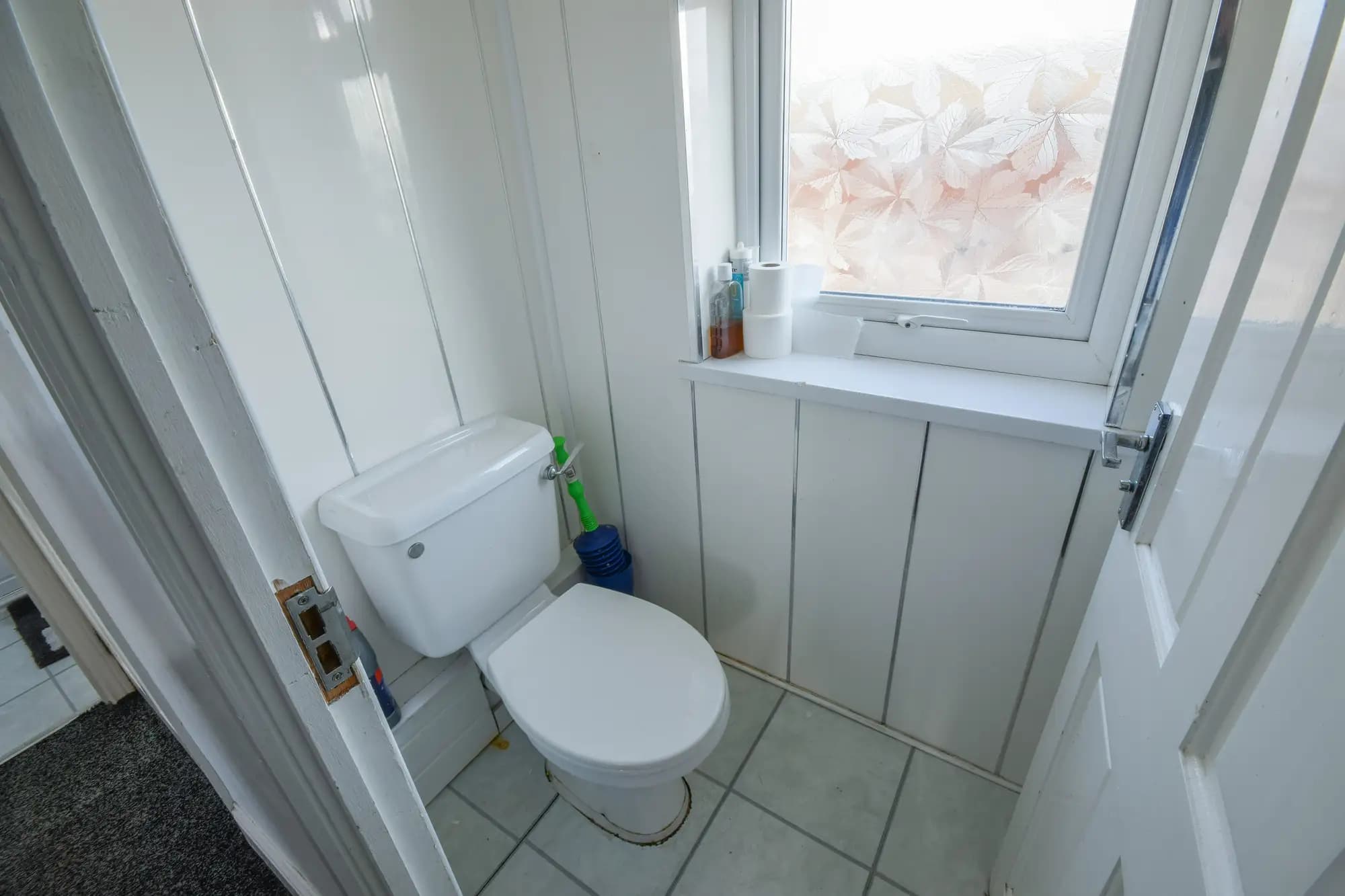 property photo 8 of 18