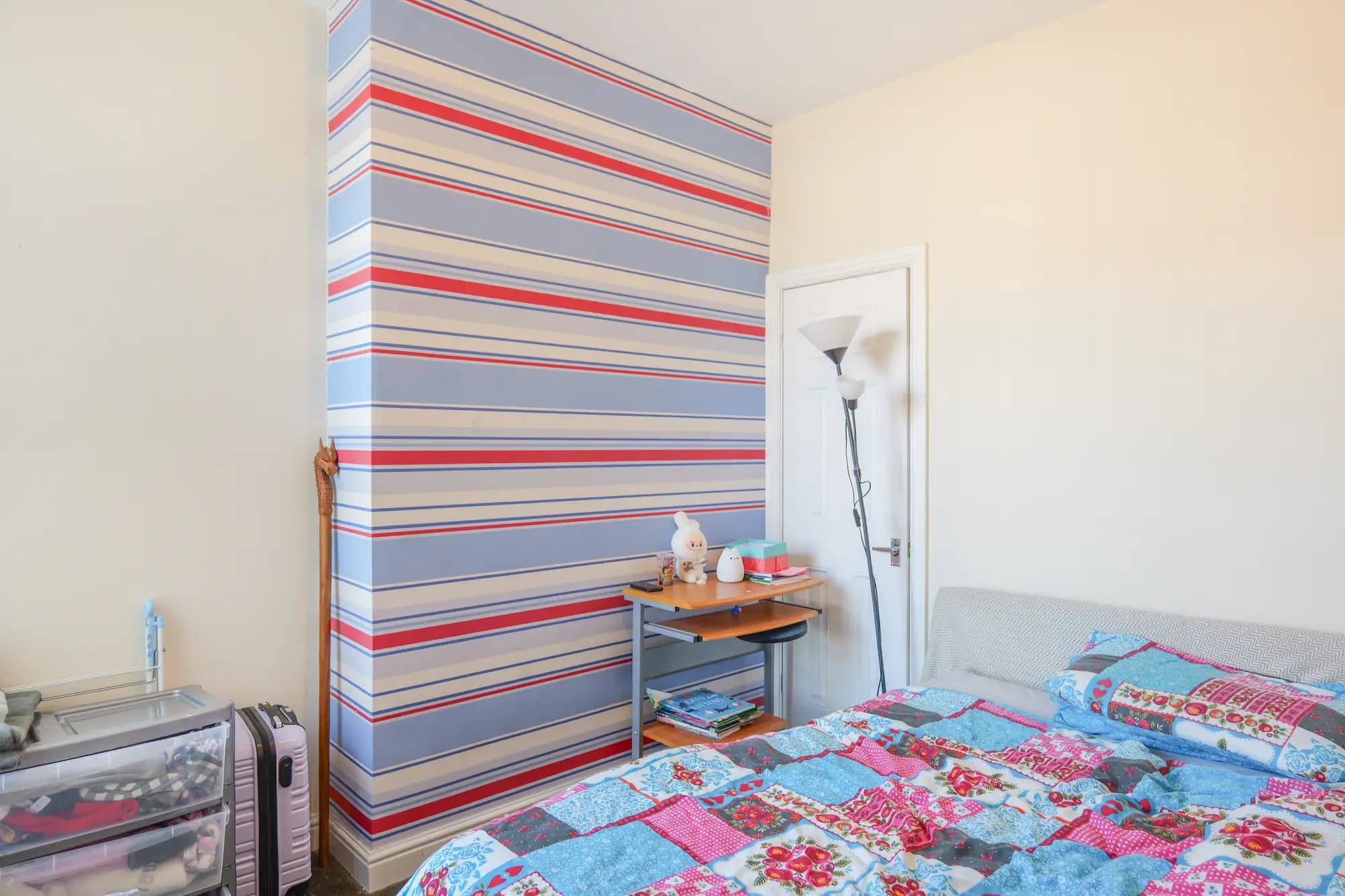 property photo 11 of 33