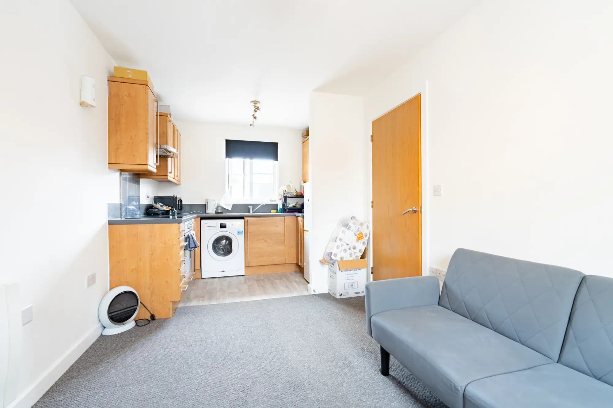 property photo 5 of 18