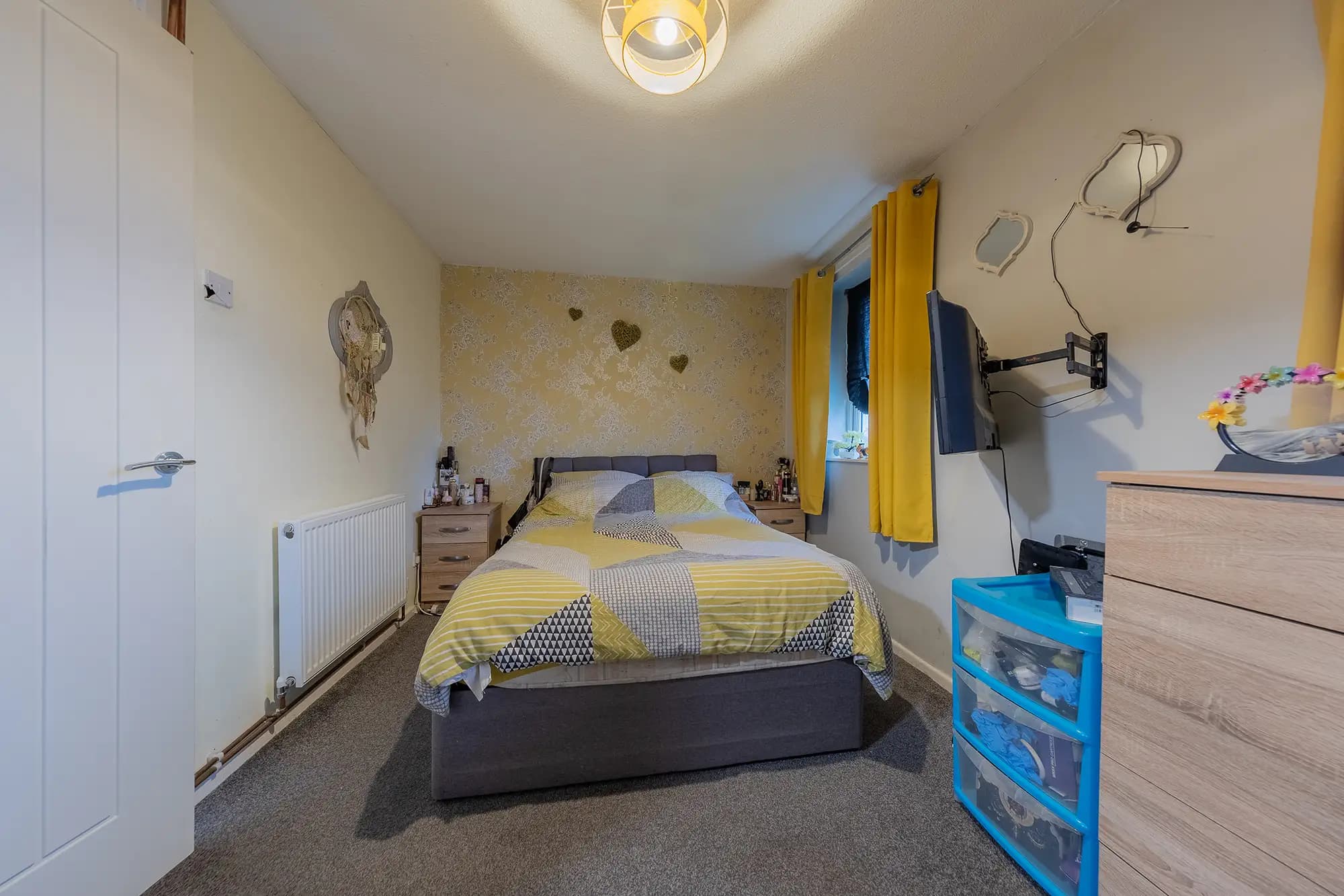 property photo 11 of 17