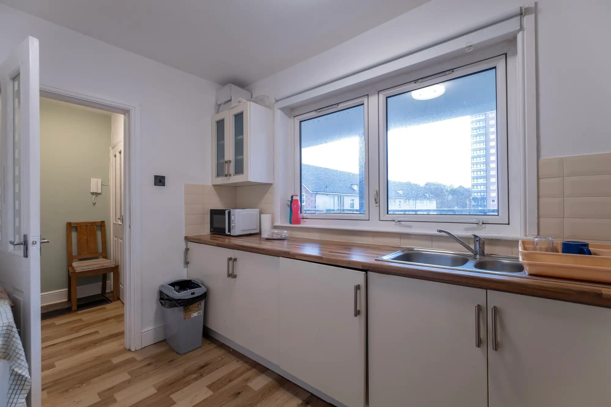 property photo 7 of 16