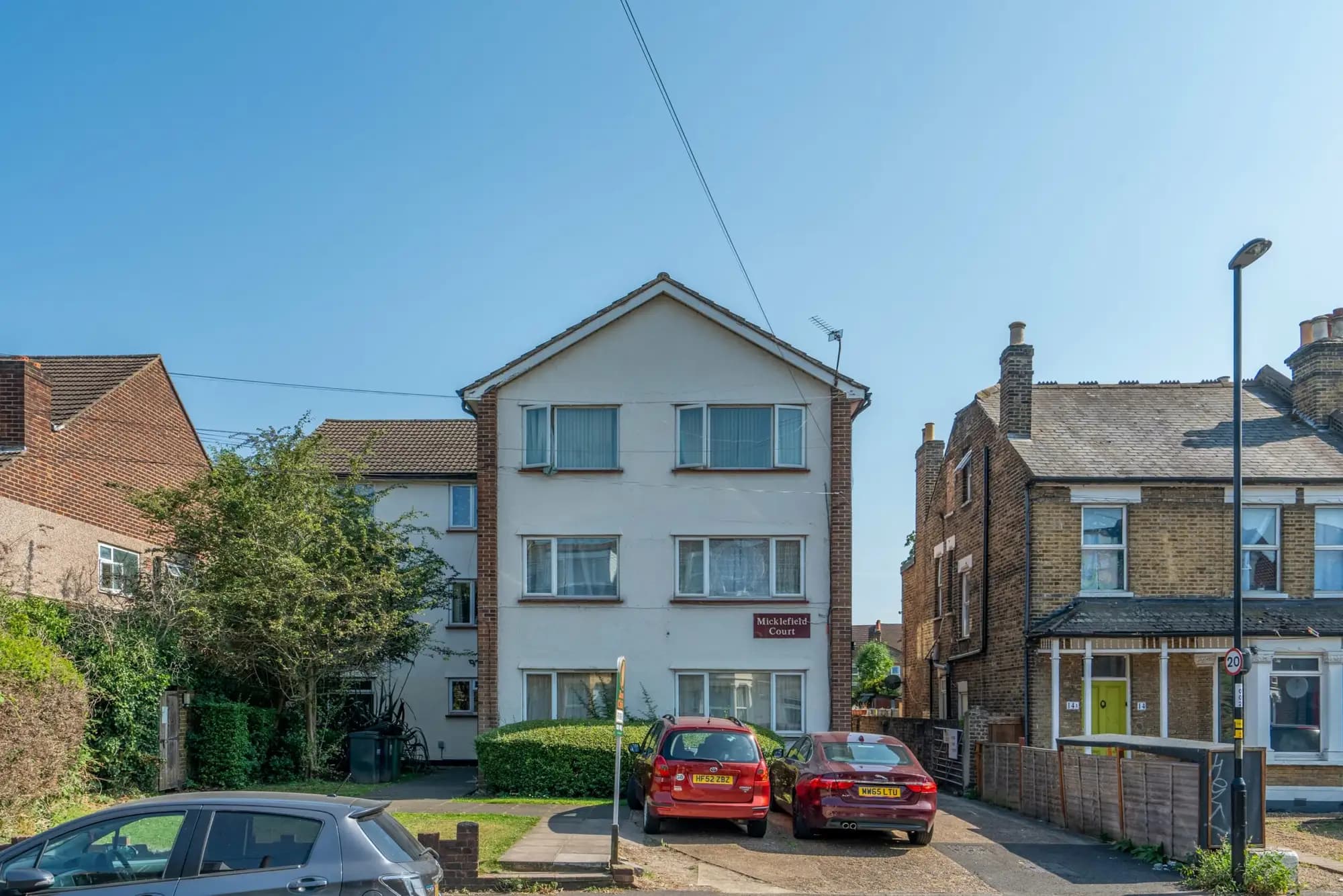 property photo 14 of 16