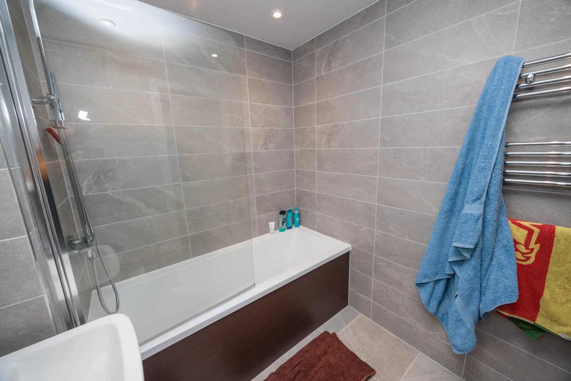 property photo 13 of 17