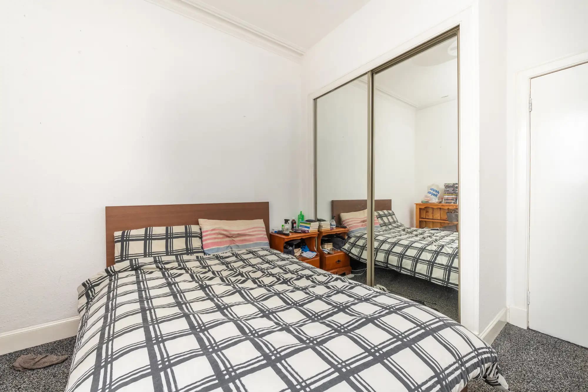 property photo 18 of 25