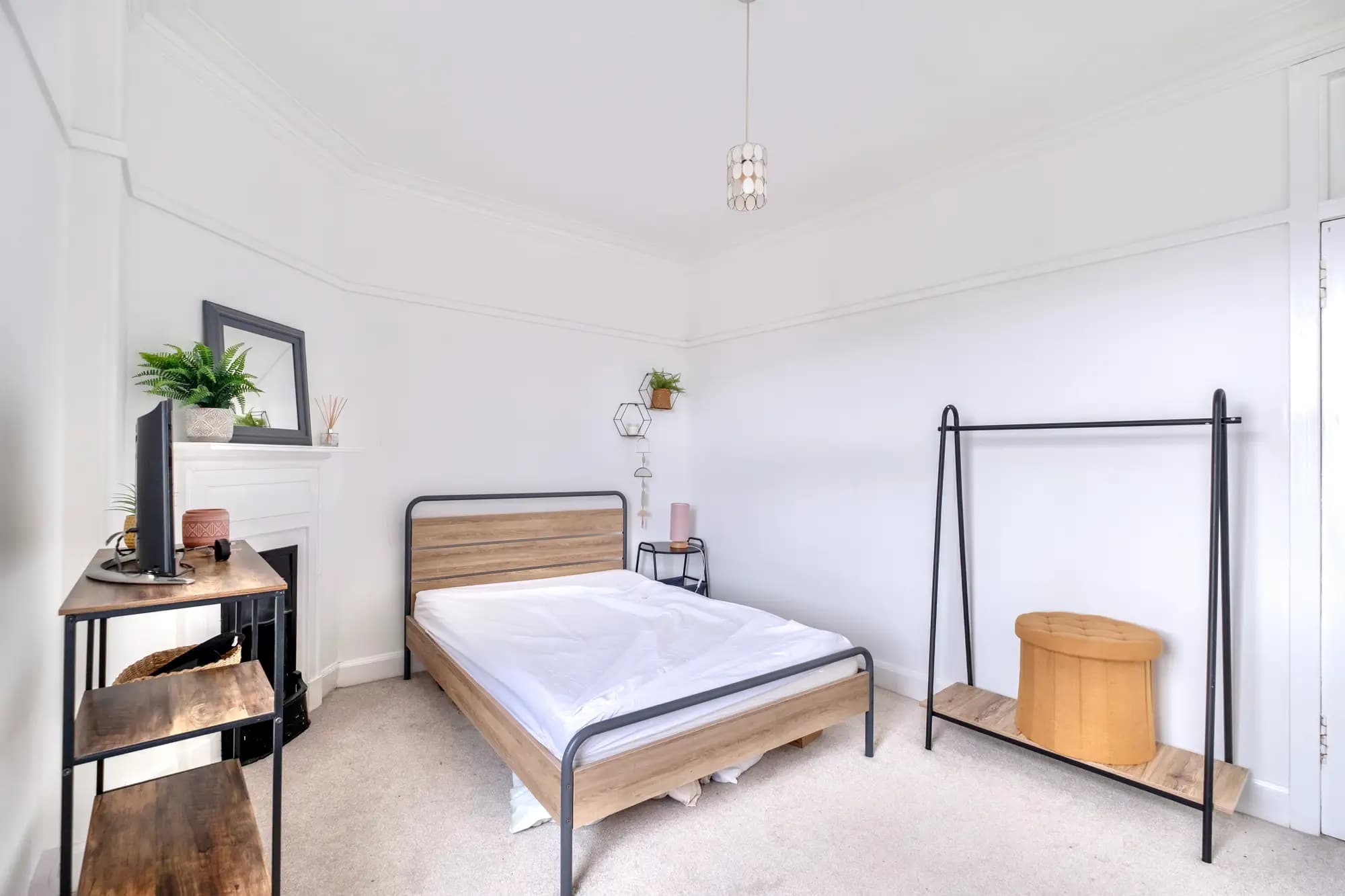 property photo 16 of 31