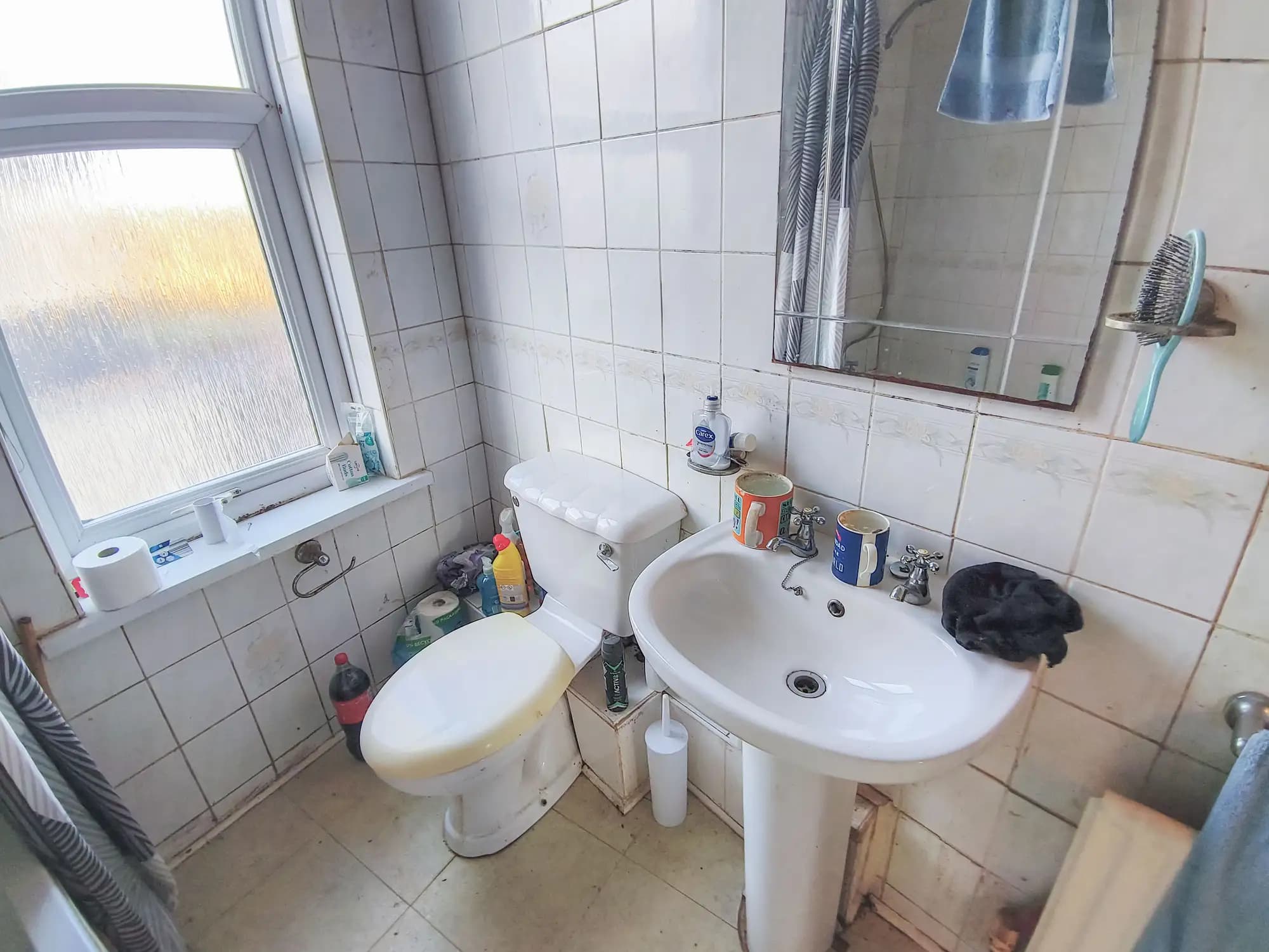 property photo 8 of 16