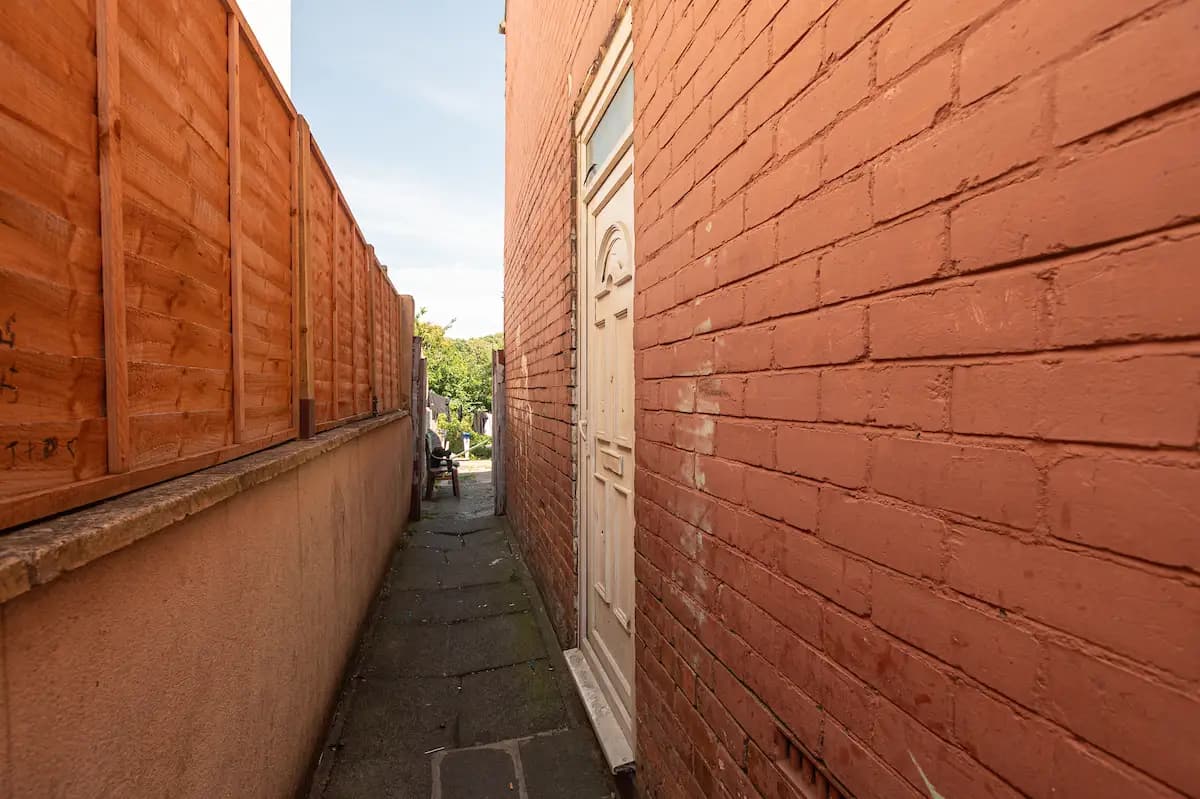 property photo 18 of 21