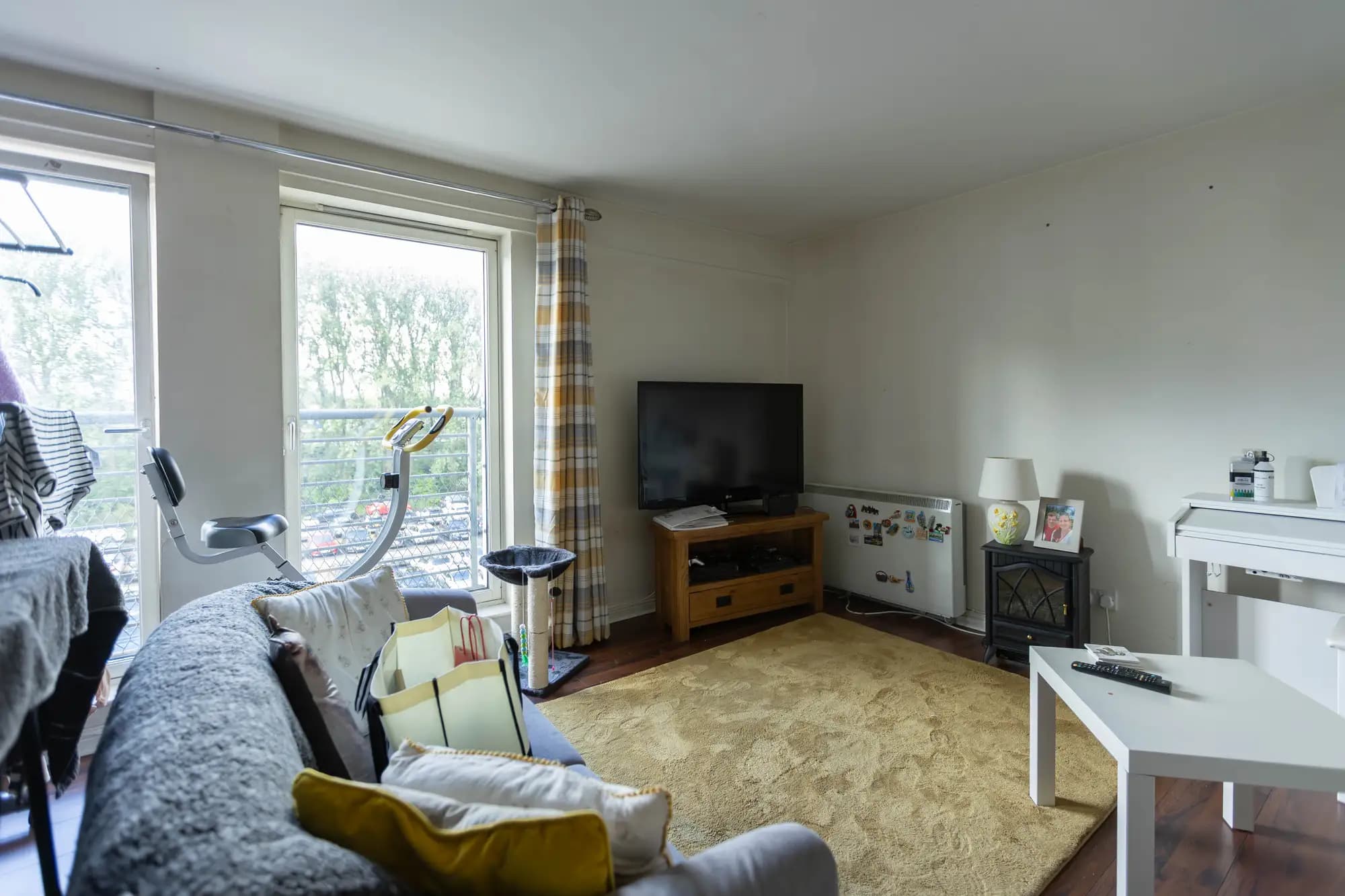 property photo 4 of 34