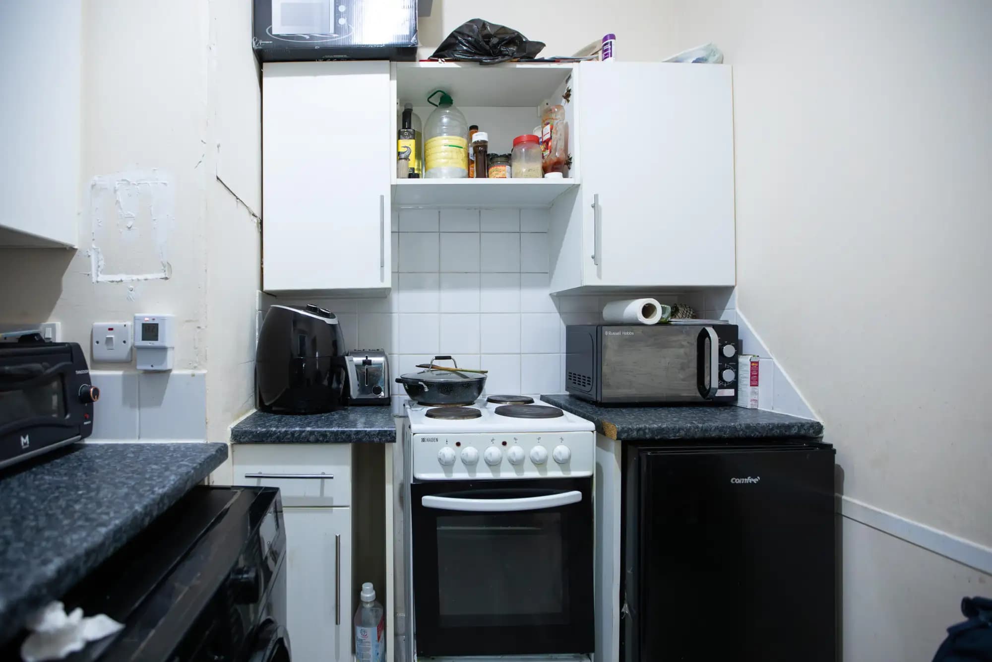 property photo 6 of 18