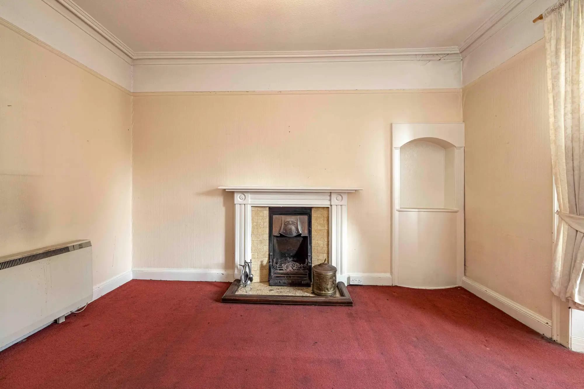 property photo 6 of 22