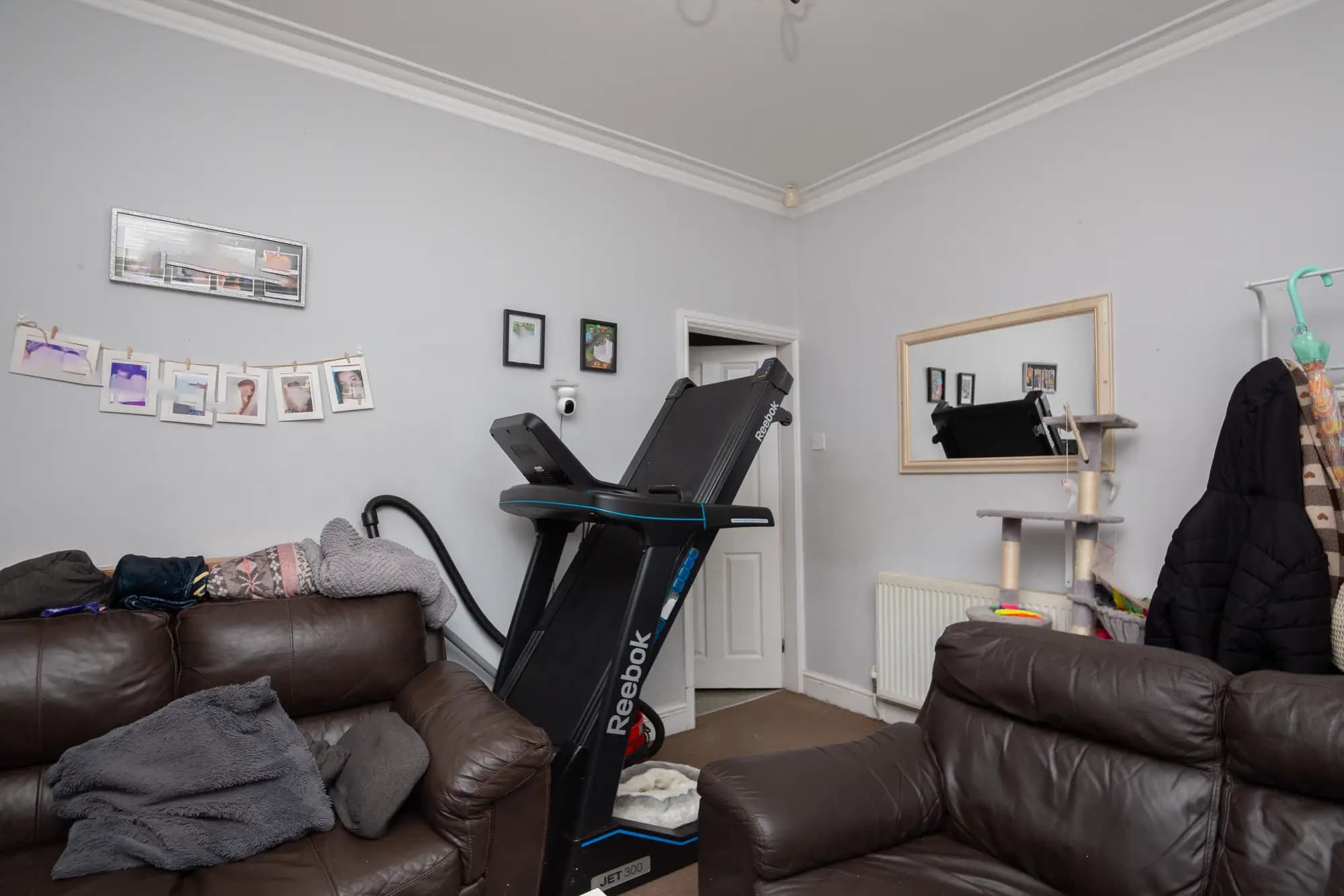 property photo 4 of 19