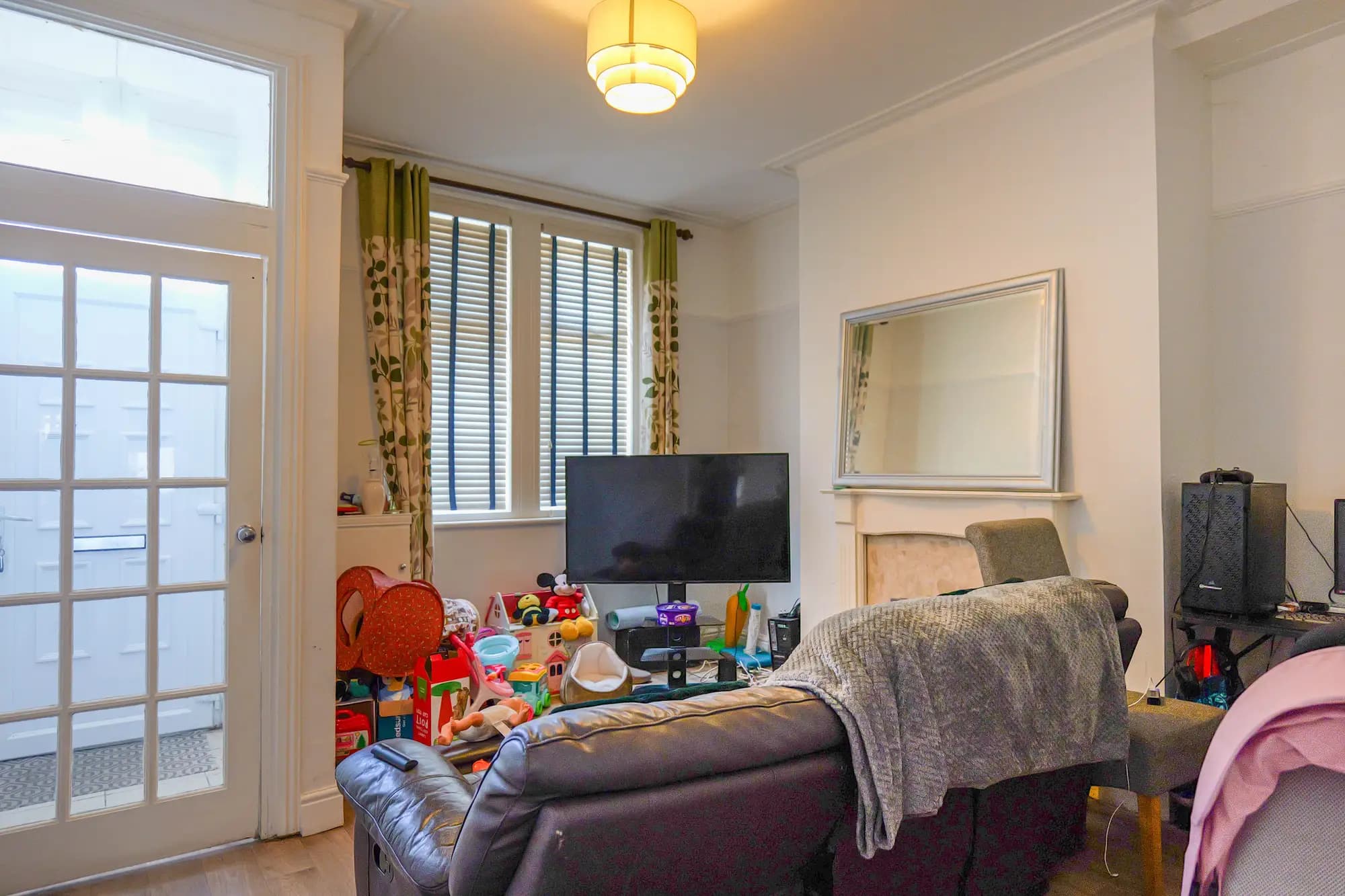 property photo 3 of 20